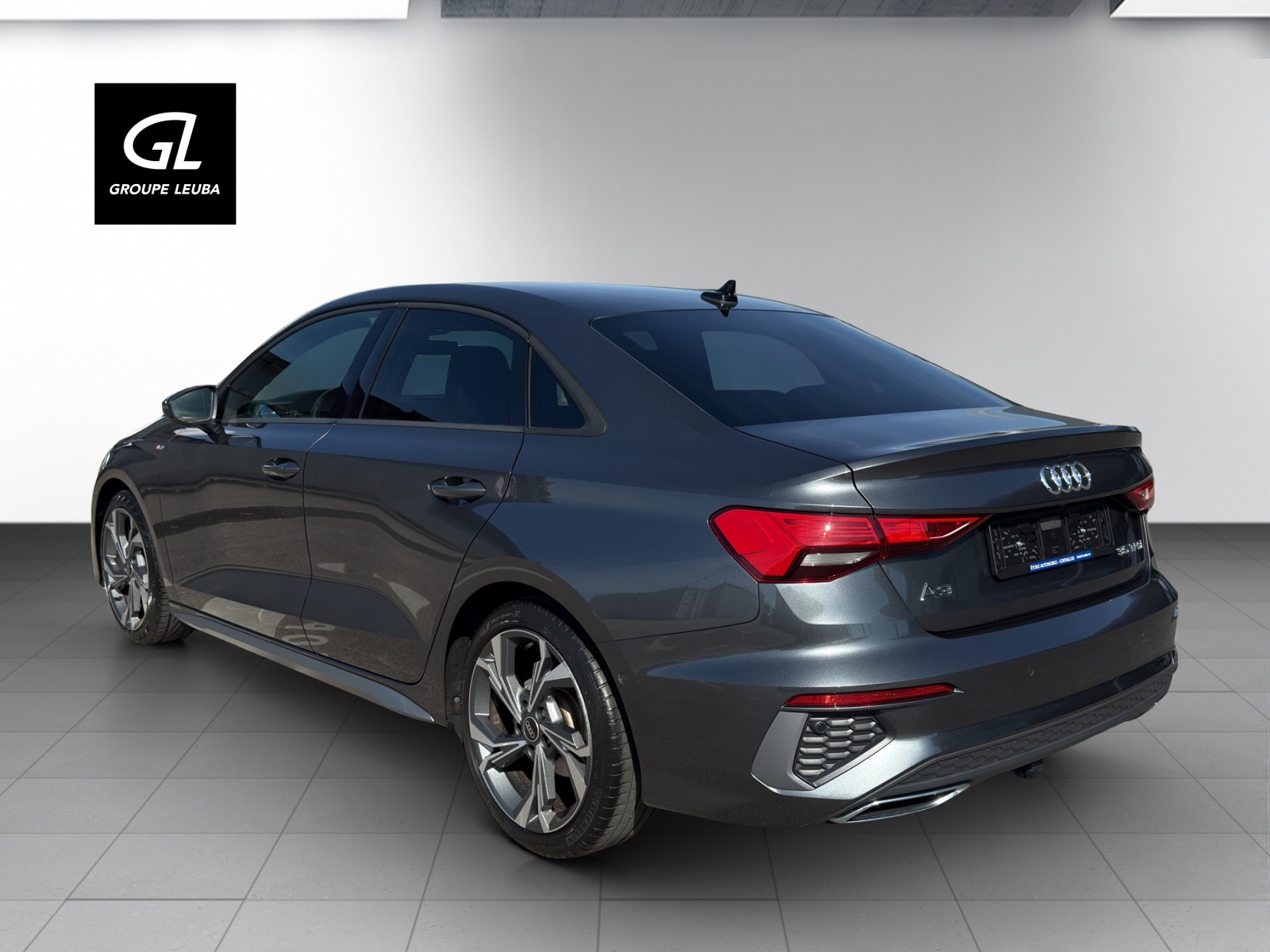 AUDI A3 Lim. 35 TFSI S-Line-showroom-element-1