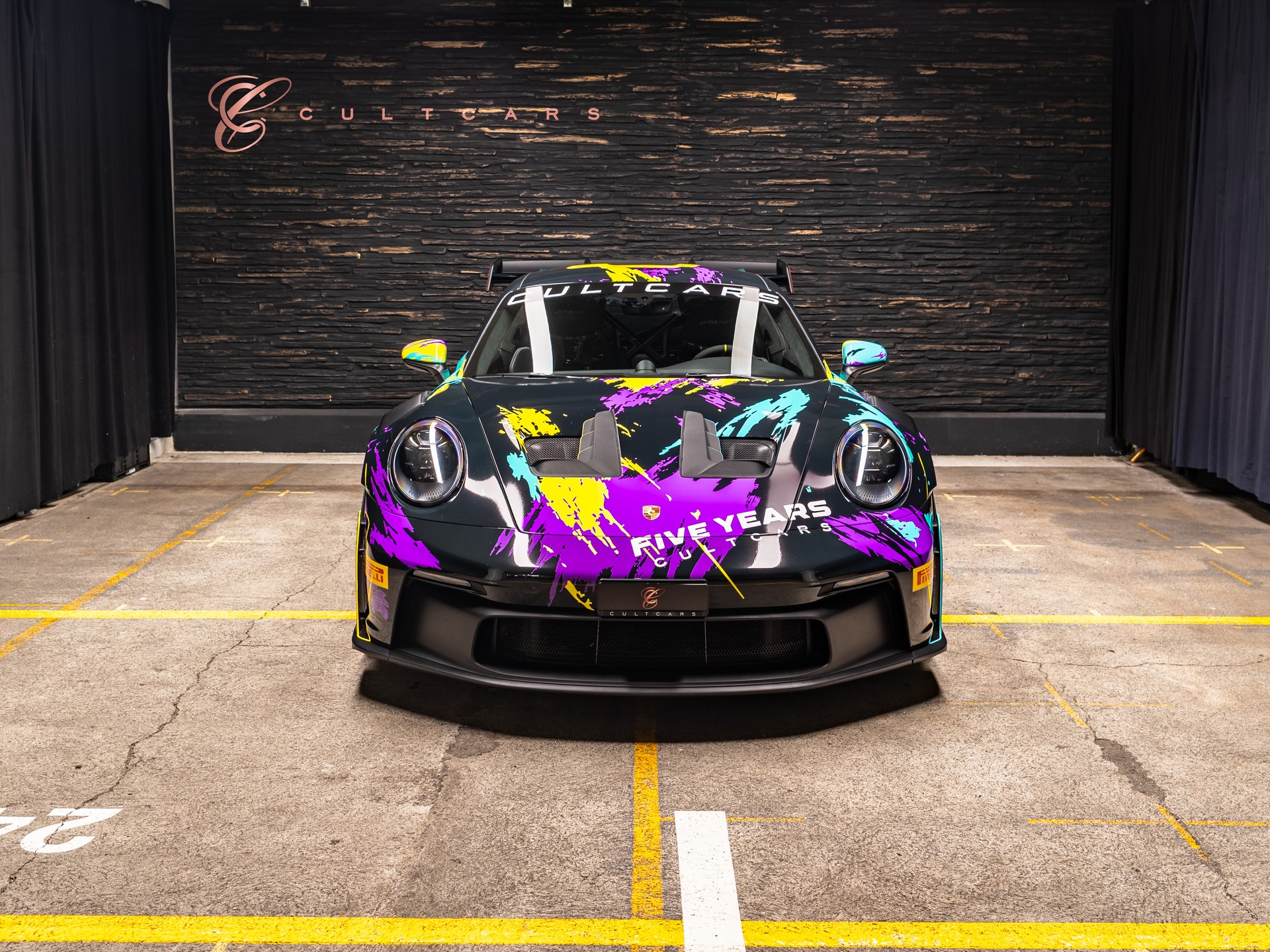 PORSCHE 911 GT3 RS-showroom-element-2