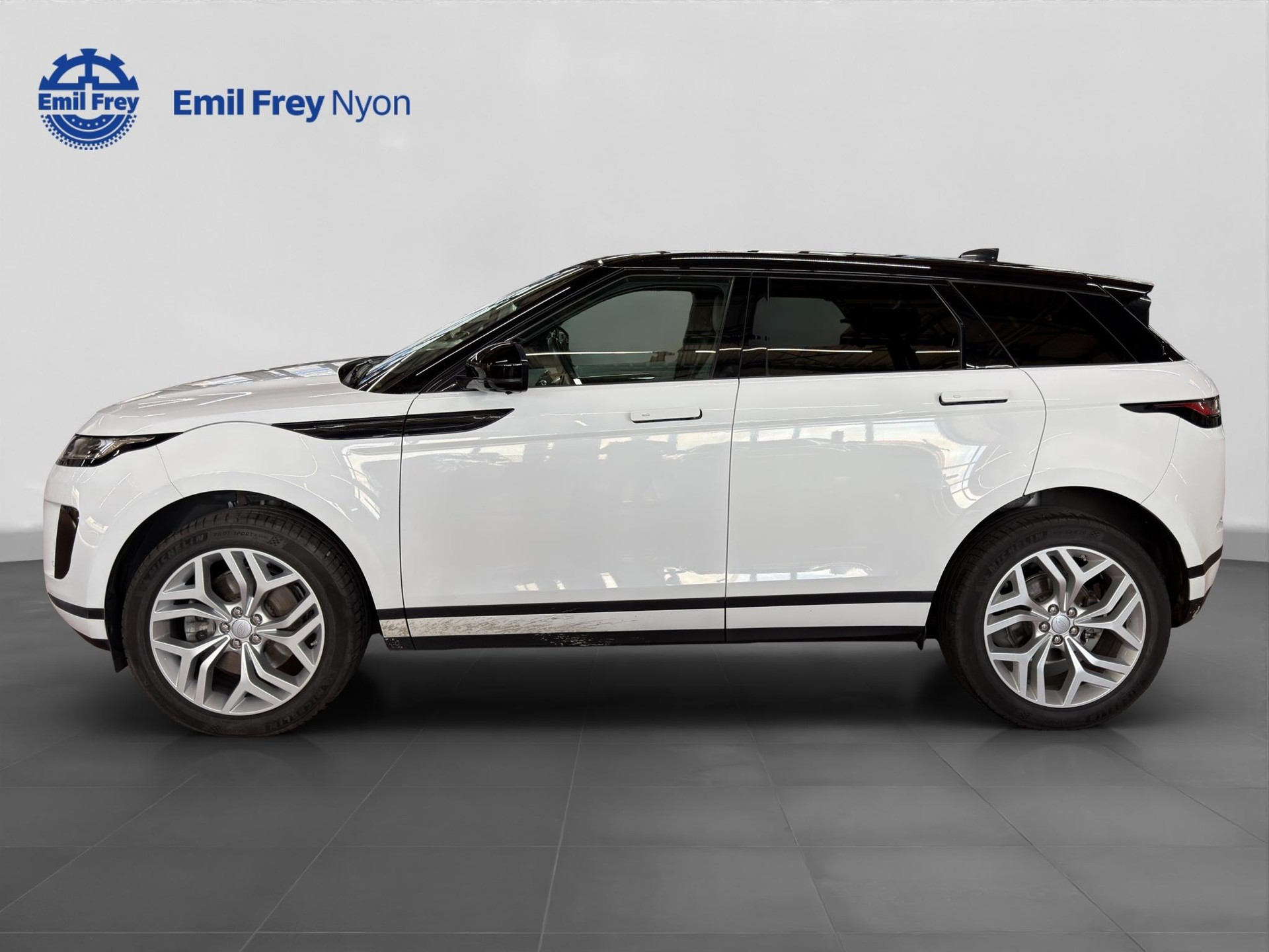 LAND ROVER Range Rover Evoque 2.0 T S-showroom-element-2