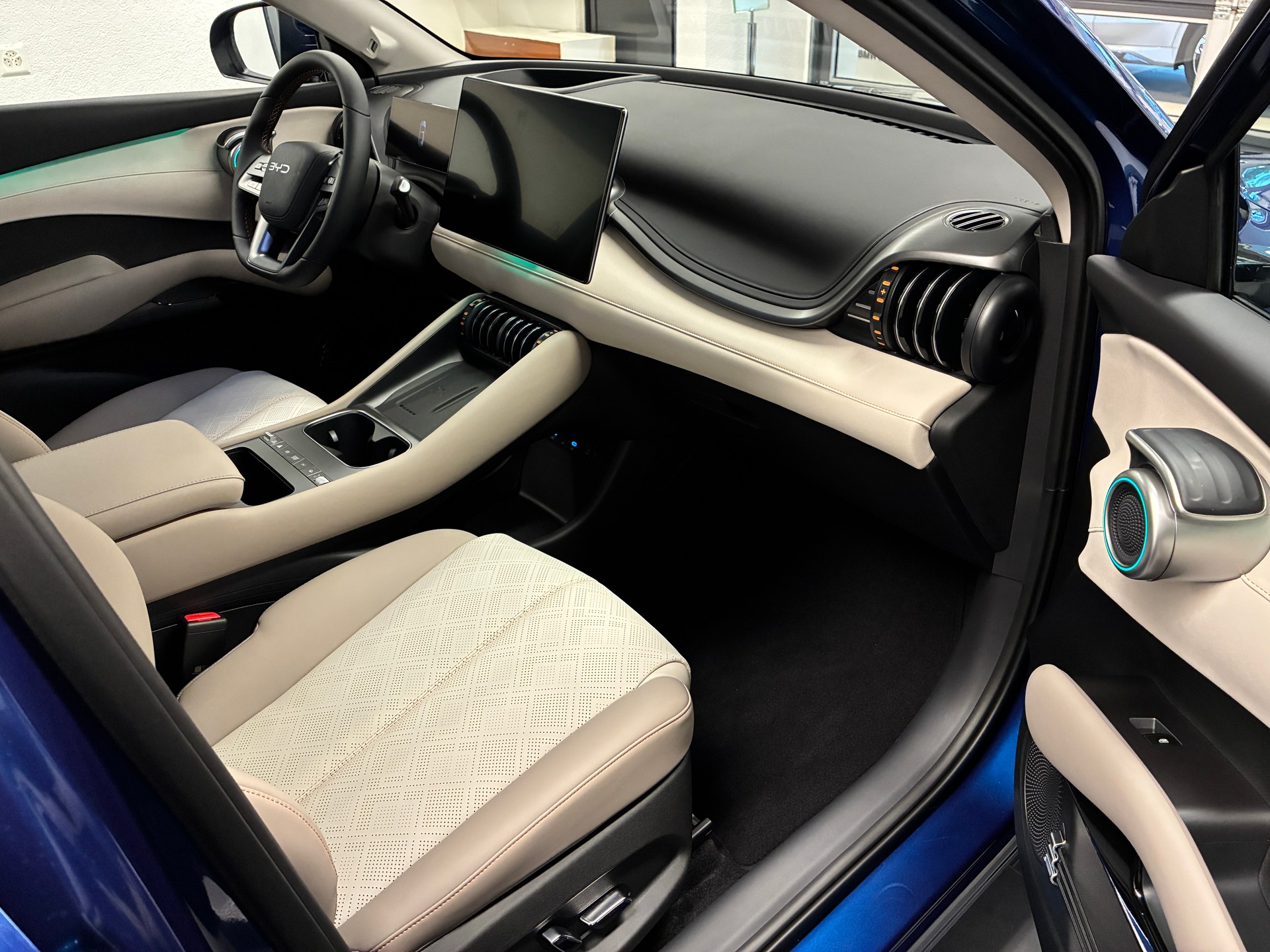 BYD Atto 3 EVO Excellence AWD-image-9