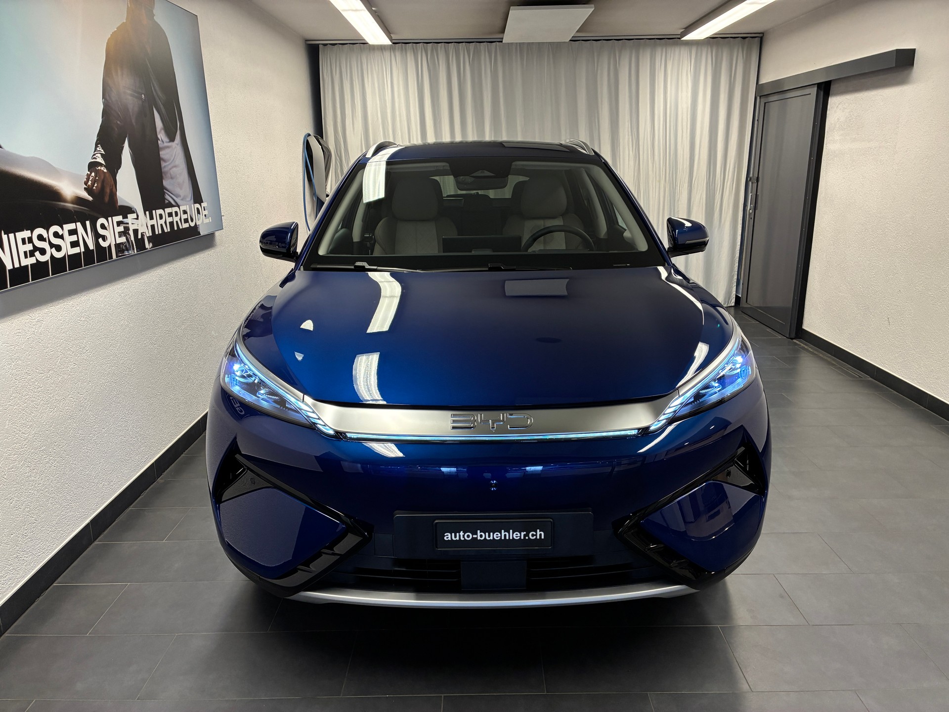 BYD Atto 3 EVO Excellence AWD-showroom-element-1