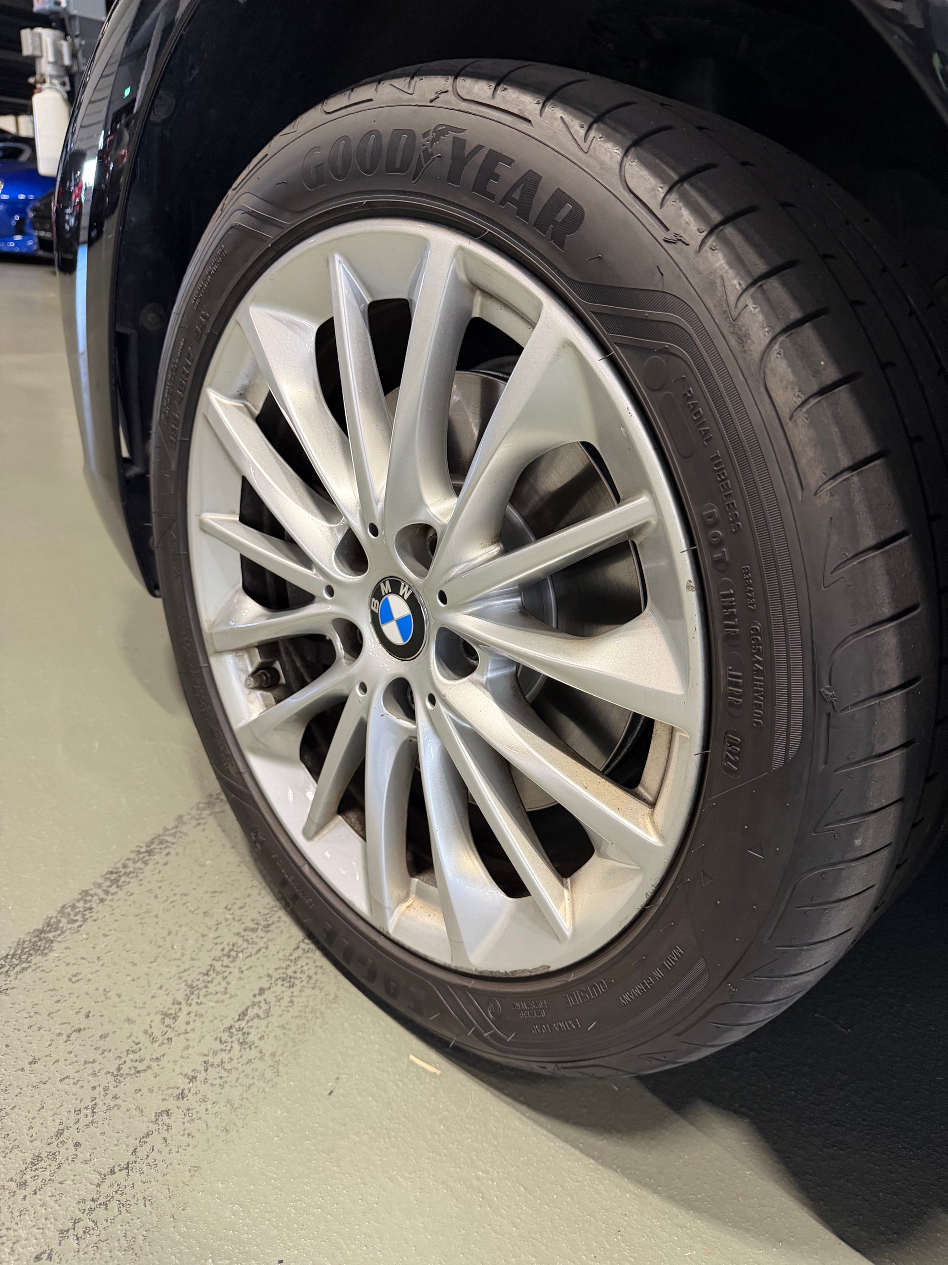 BMW 116d Steptronic Advantage-image-6