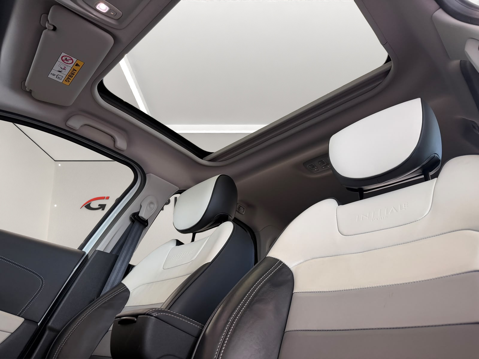RENAULT Captur 1.2 TCe Initiale EDC S/S-image-6