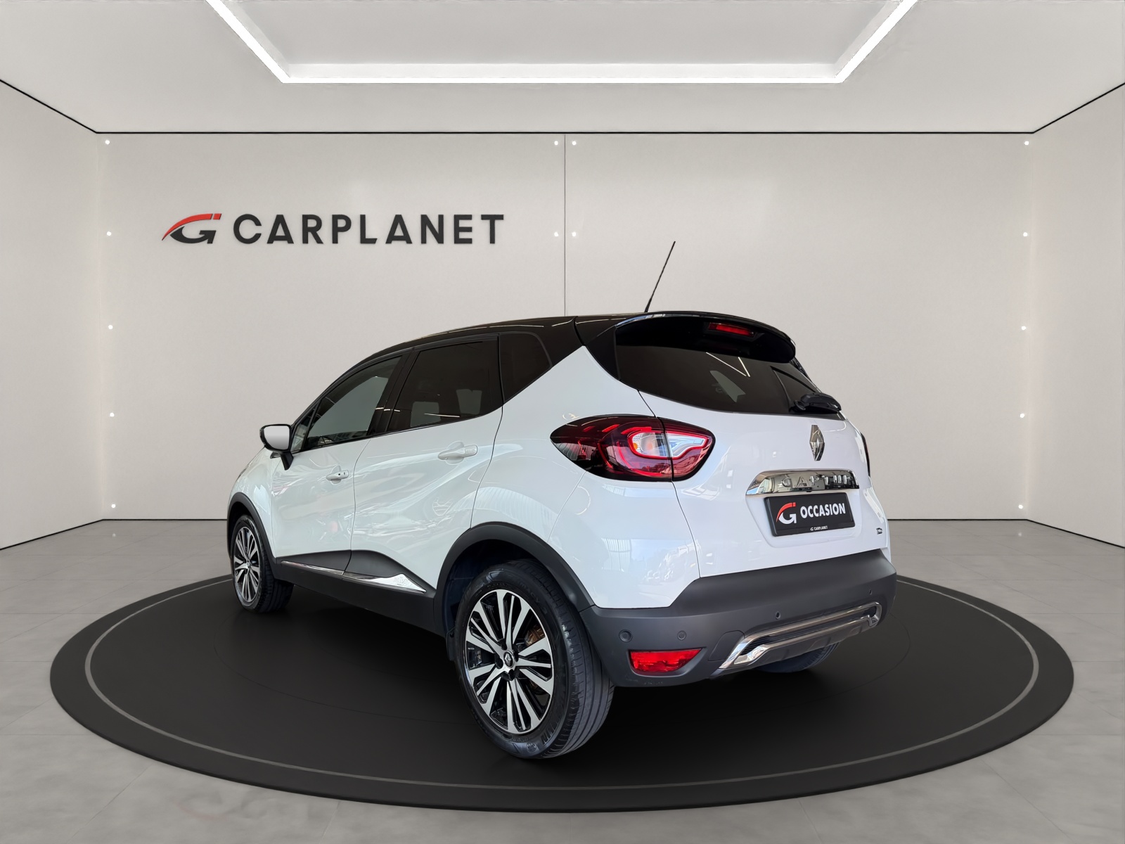 RENAULT Captur 1.2 TCe Initiale EDC S/S-showroom-element-2