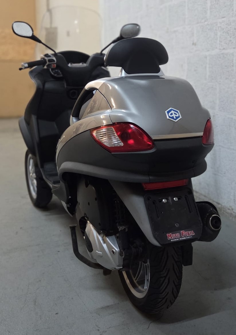 PIAGGIO MP3 RL 300 i.e.-showroom-element-3