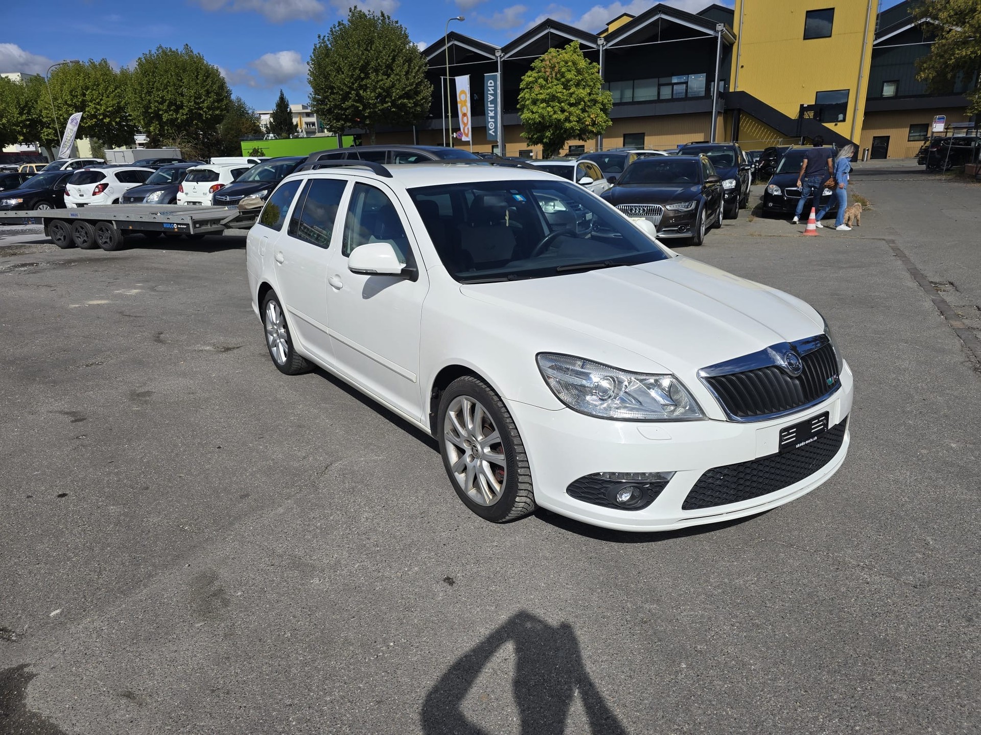 SKODA Octavia Combi 2.0 TSI RS-image-2