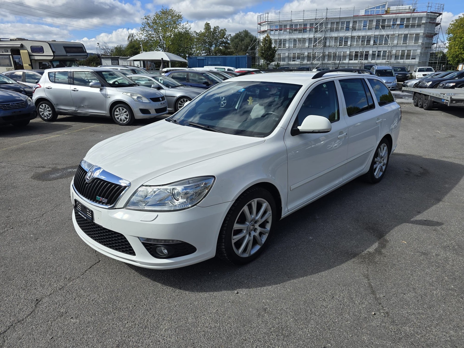 SKODA Octavia Combi 2.0 TSI RS-image-1