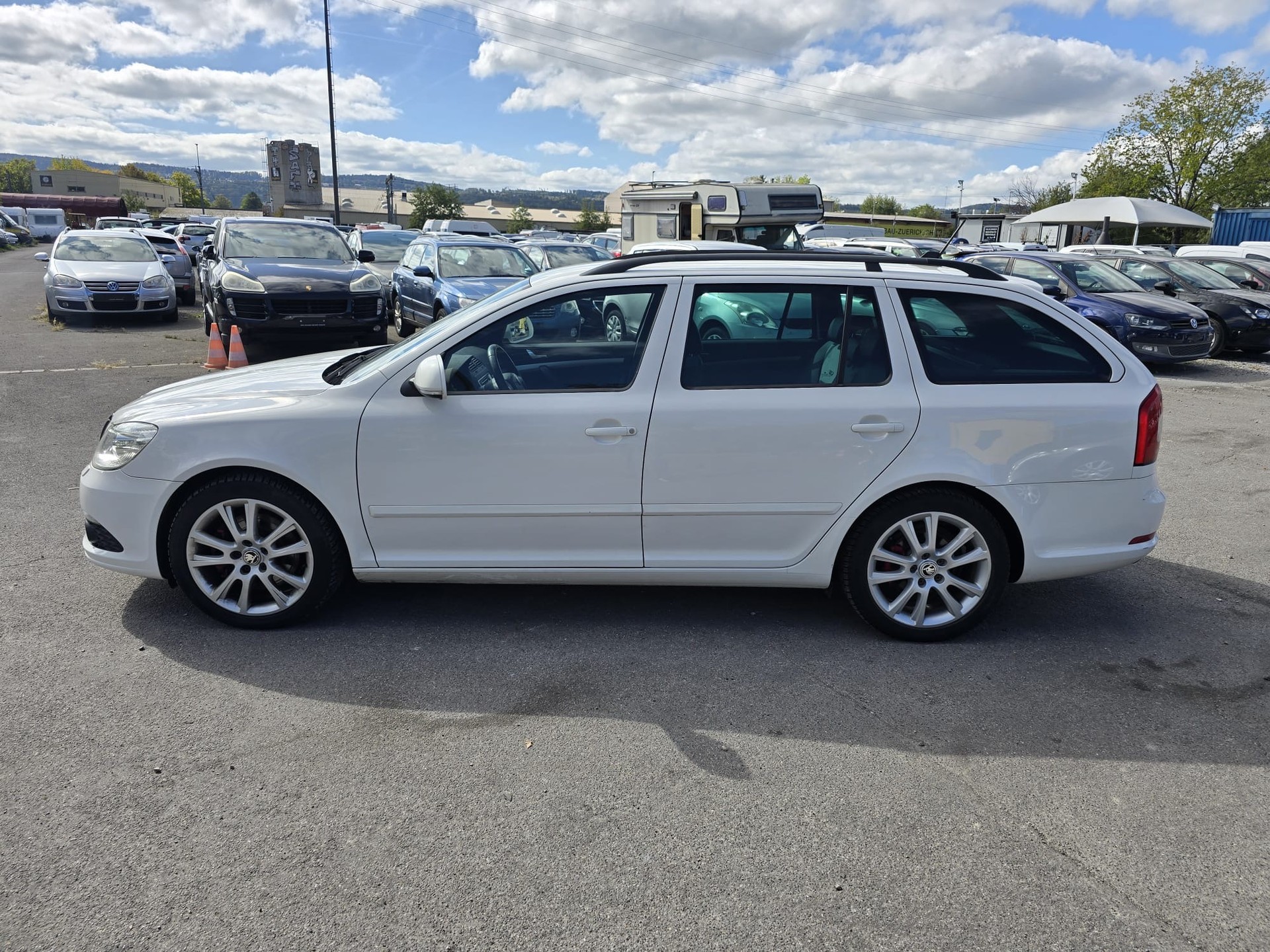 SKODA Octavia Combi 2.0 TSI RS-image-7