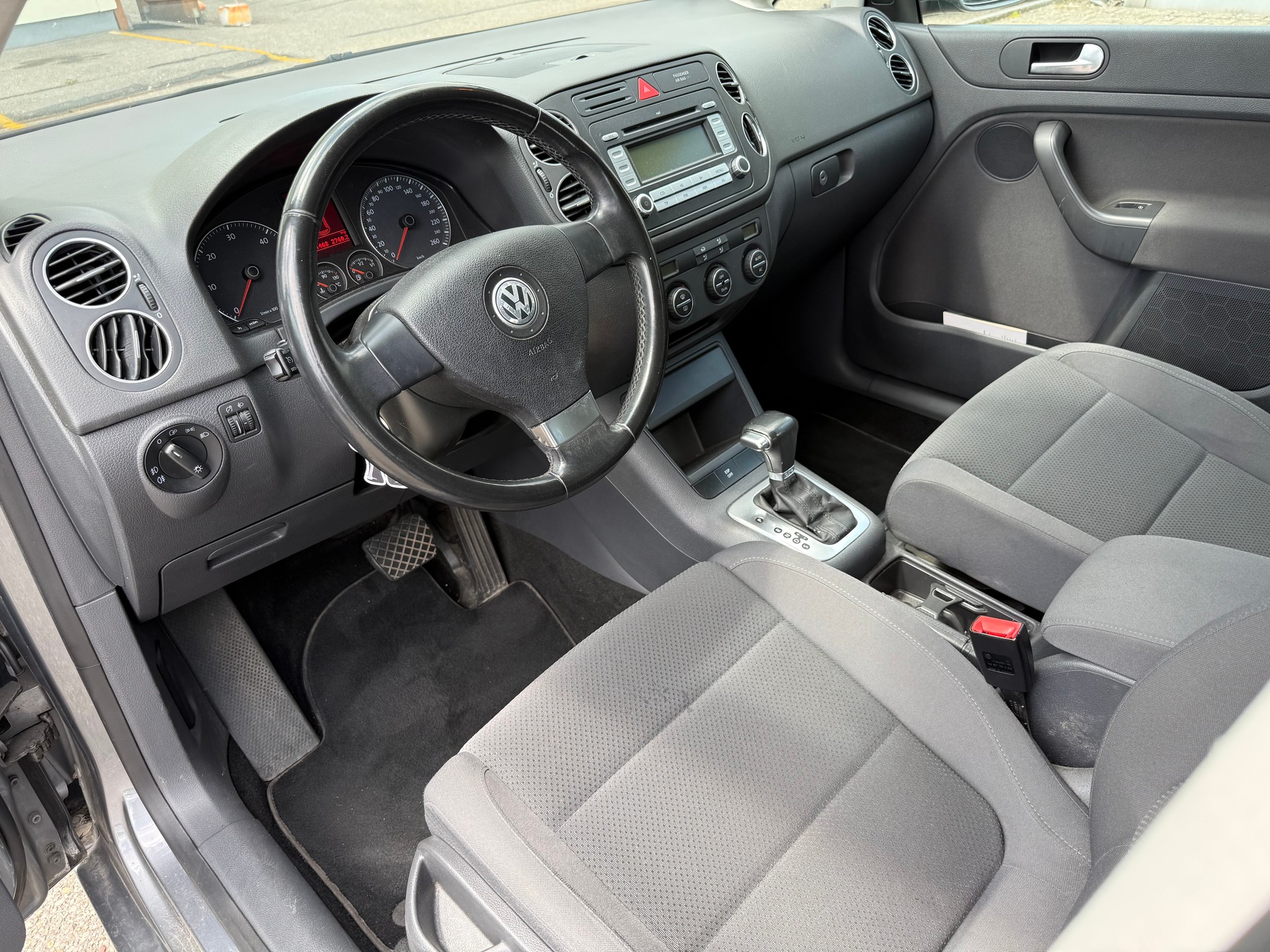 VW Golf Plus 2.0 TDI Comfortline-image-9