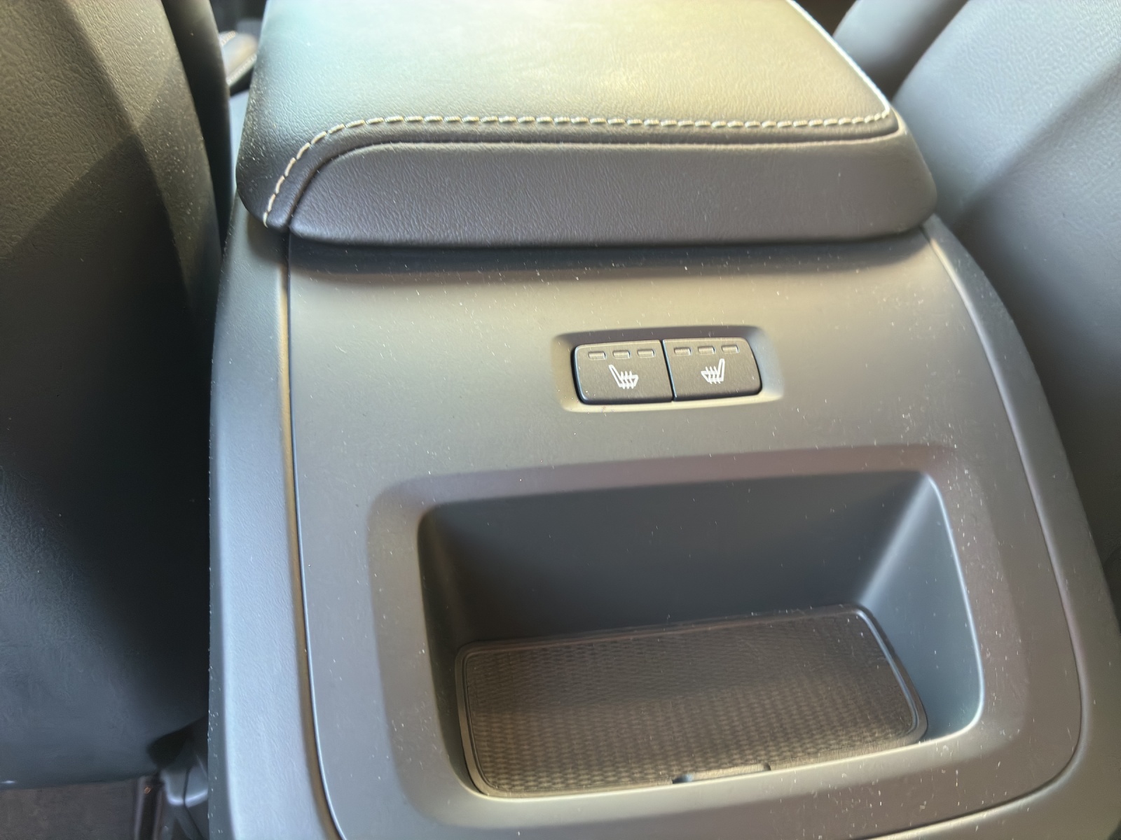 VOLVO XC60 2.0 T8 TE XCENTRIC Black Edition eAWD-image-20
