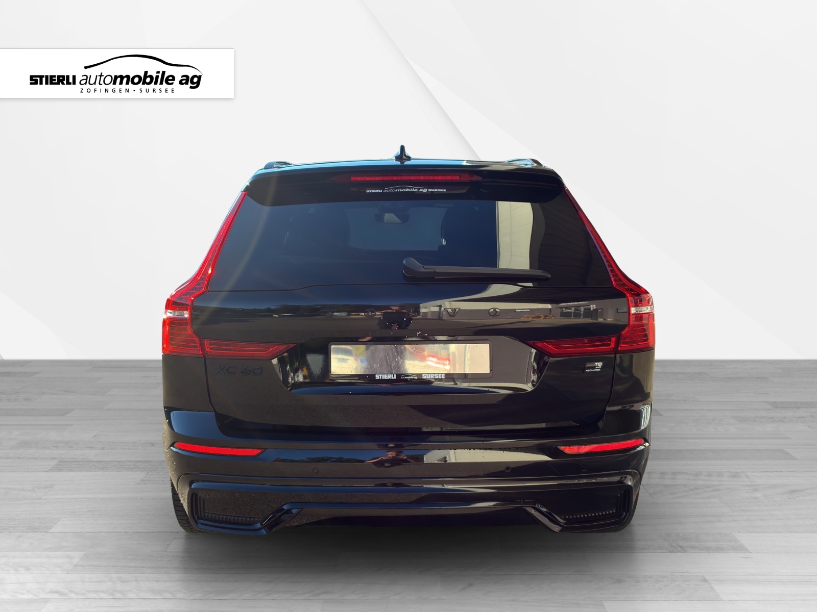 VOLVO XC60 2.0 T8 TE XCENTRIC Black Edition eAWD-image-5