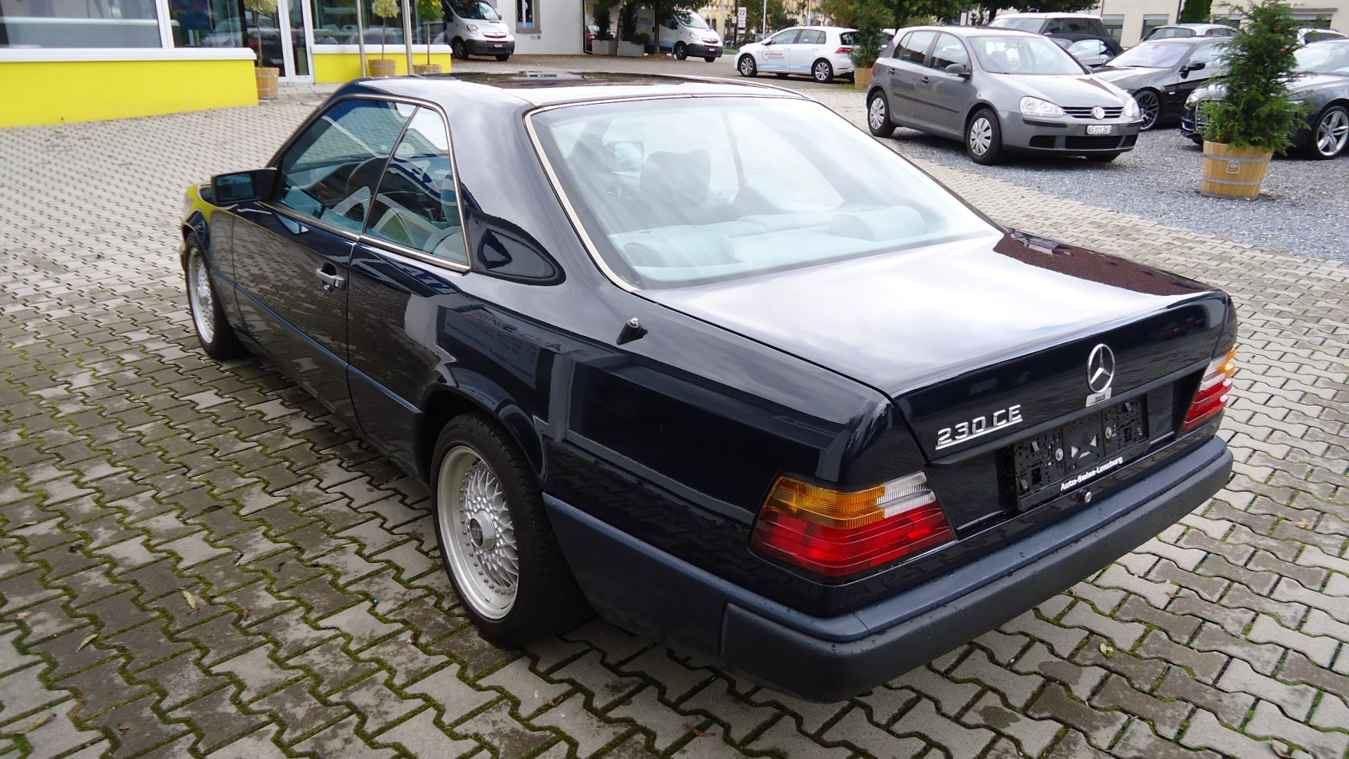 MERCEDES-BENZ 230 CE-image-6