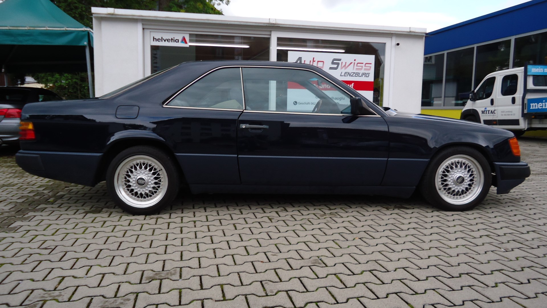 MERCEDES-BENZ 230 CE-image-7