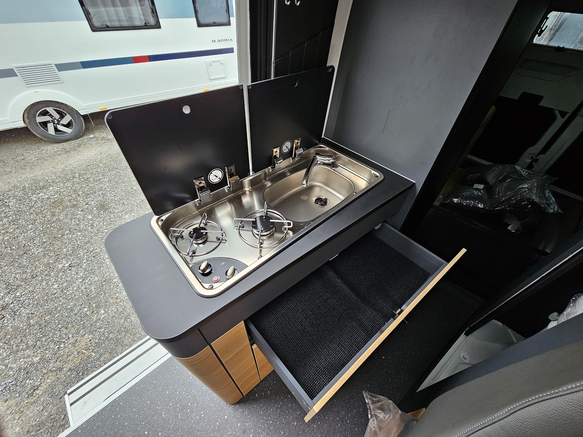 ADRIA TWIN MAX 680 SGX-image-19
