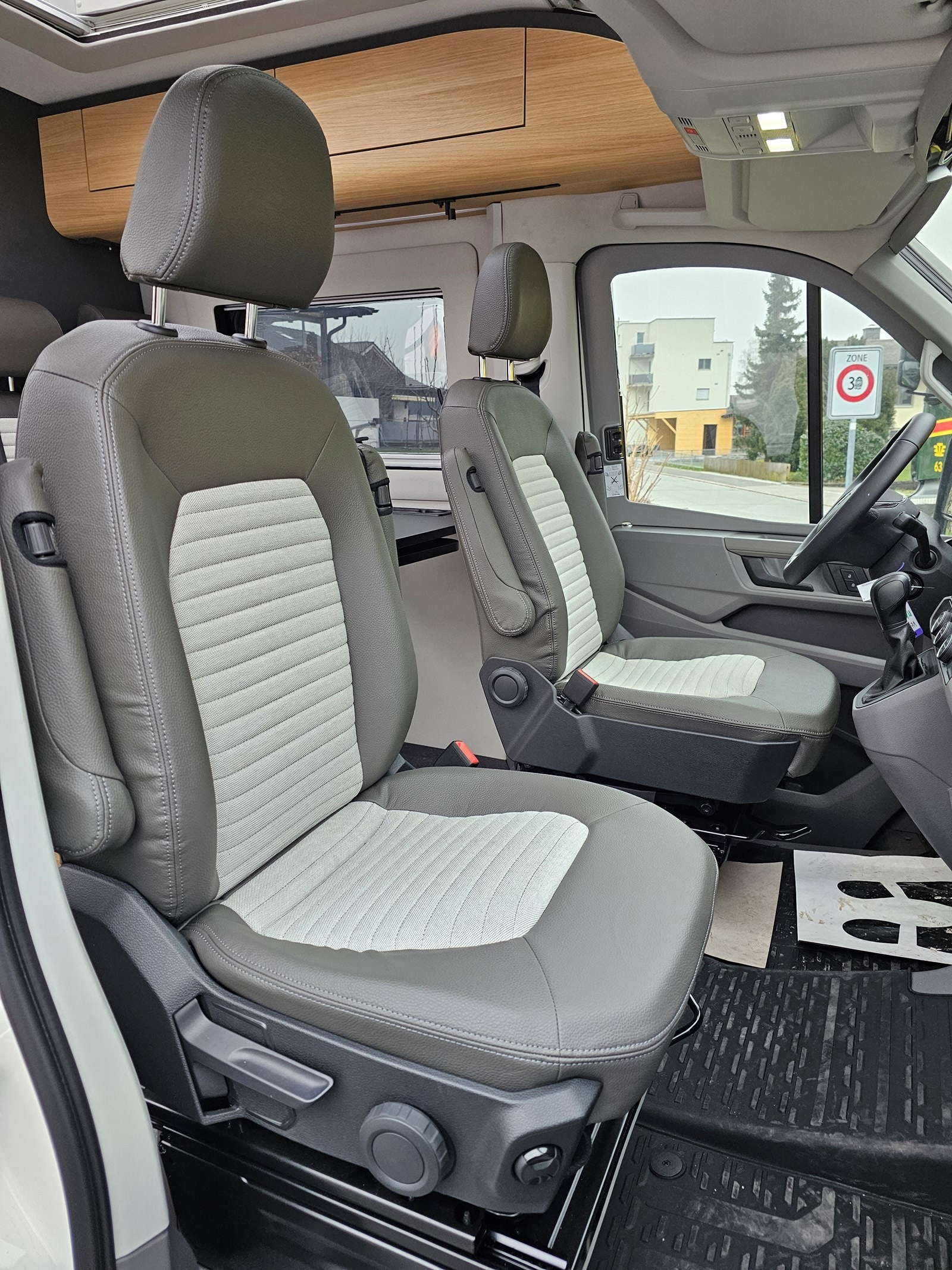 ADRIA TWIN MAX 680 SGX-image-25