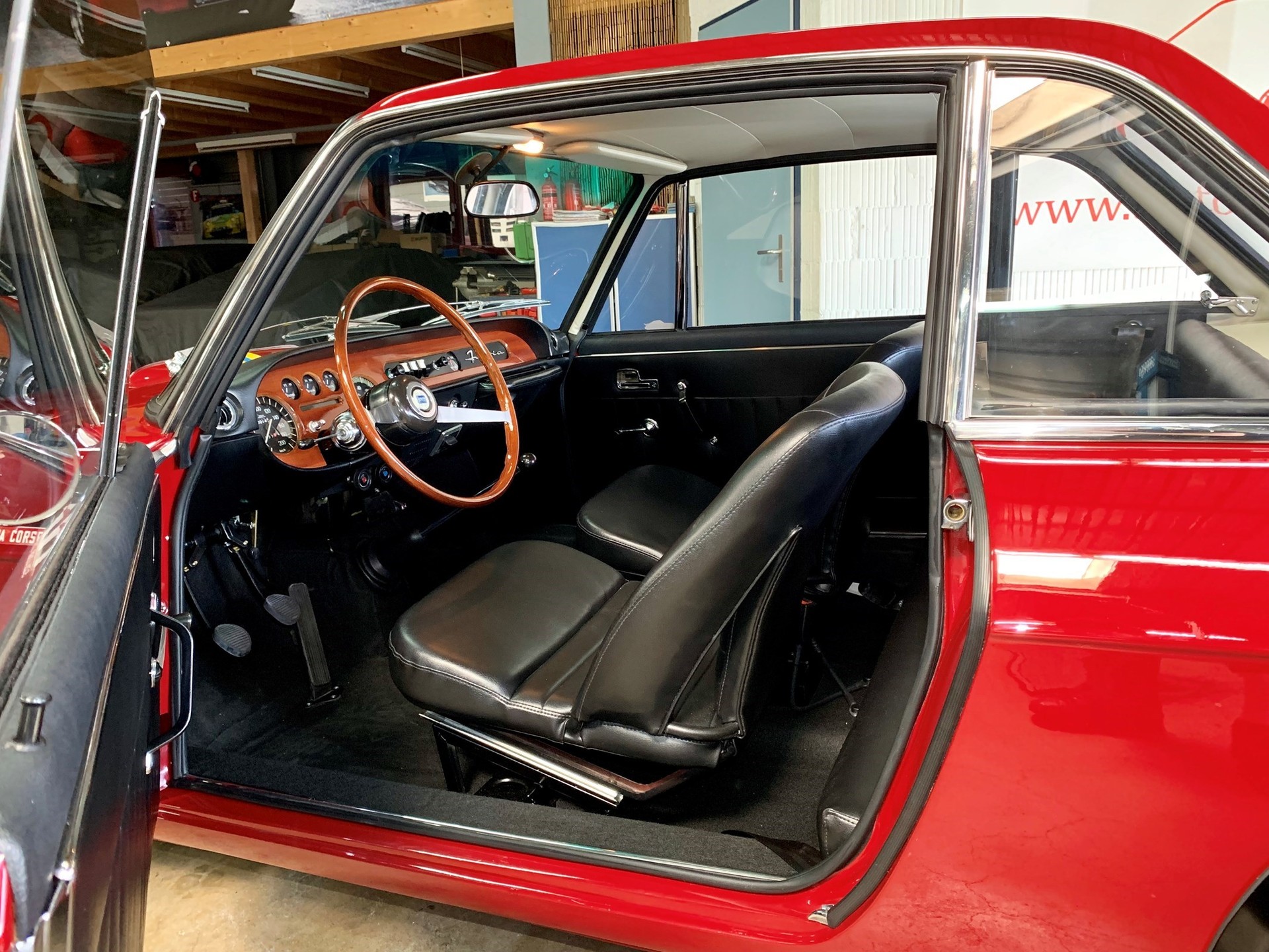 LANCIA FULVIA Rallye 1.2 HF Komplettrestauration - Nut & Bolt Restoration (Coupé)-image-3