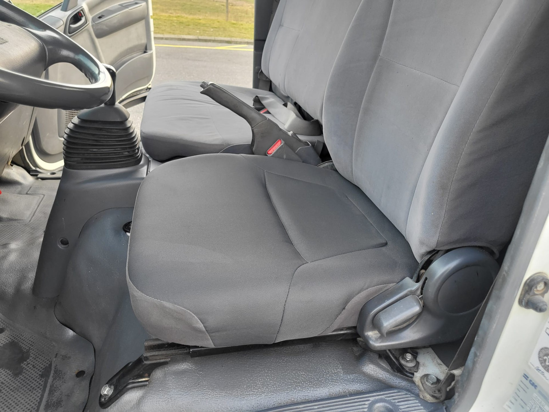 ISUZU NLR 85 - L 35 E-image-21