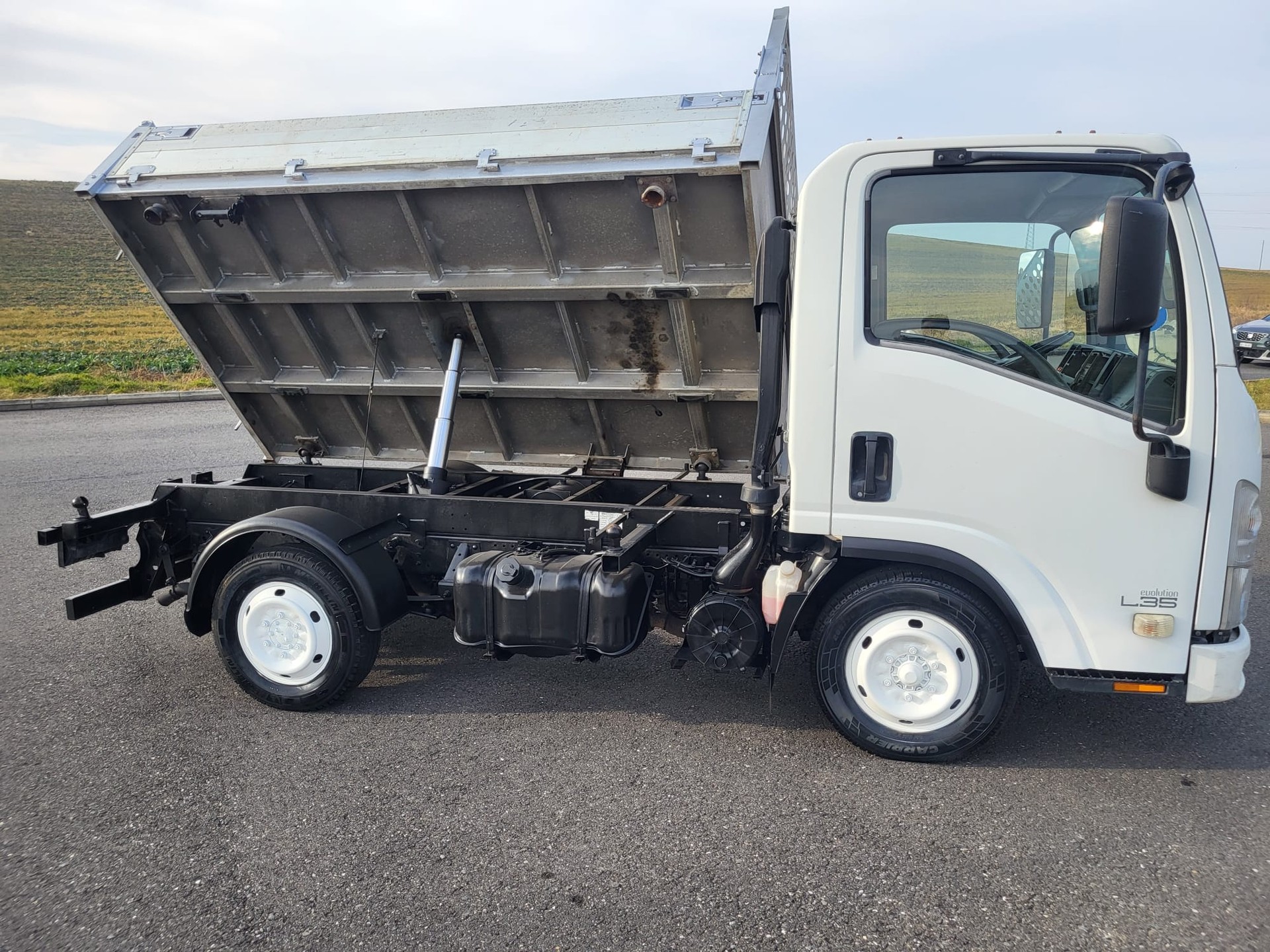 ISUZU NLR 85 - L 35 E-image-8