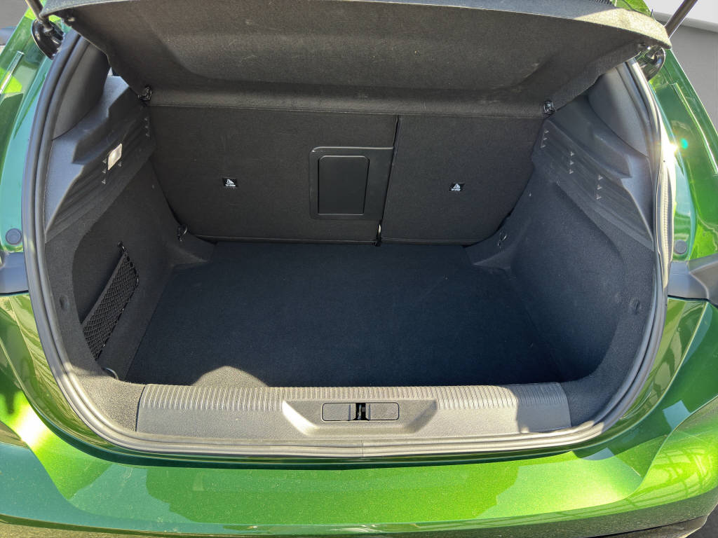 PEUGEOT 308 1.2 PureTech Allure-image-10
