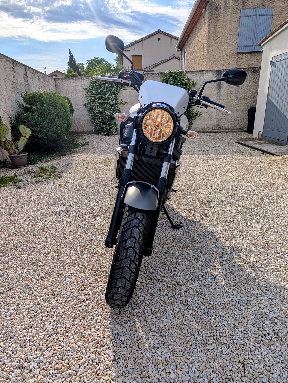 YAMAHA XSR 700-image-2