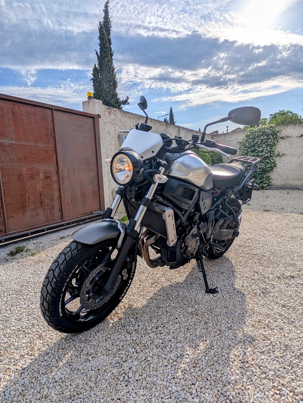 YAMAHA XSR 700-image-1