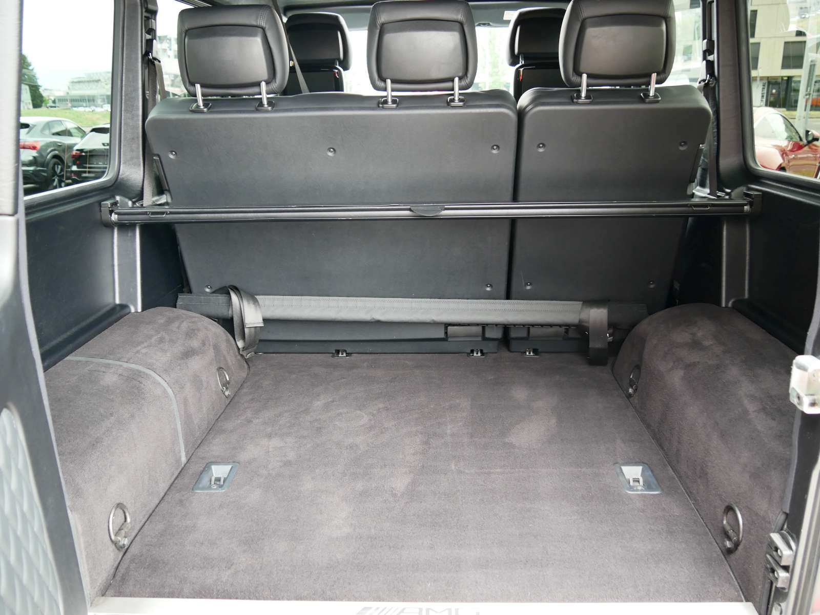 MERCEDES-BENZ G 63 AMG Automatic-image-15