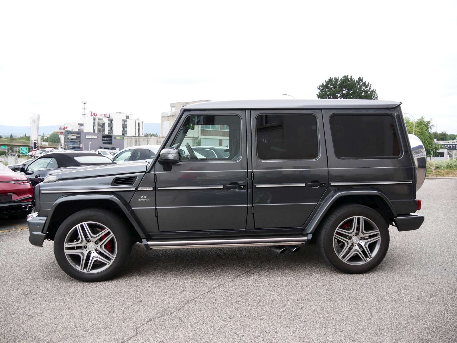MERCEDES-BENZ G 63 AMG Automatic-image-1