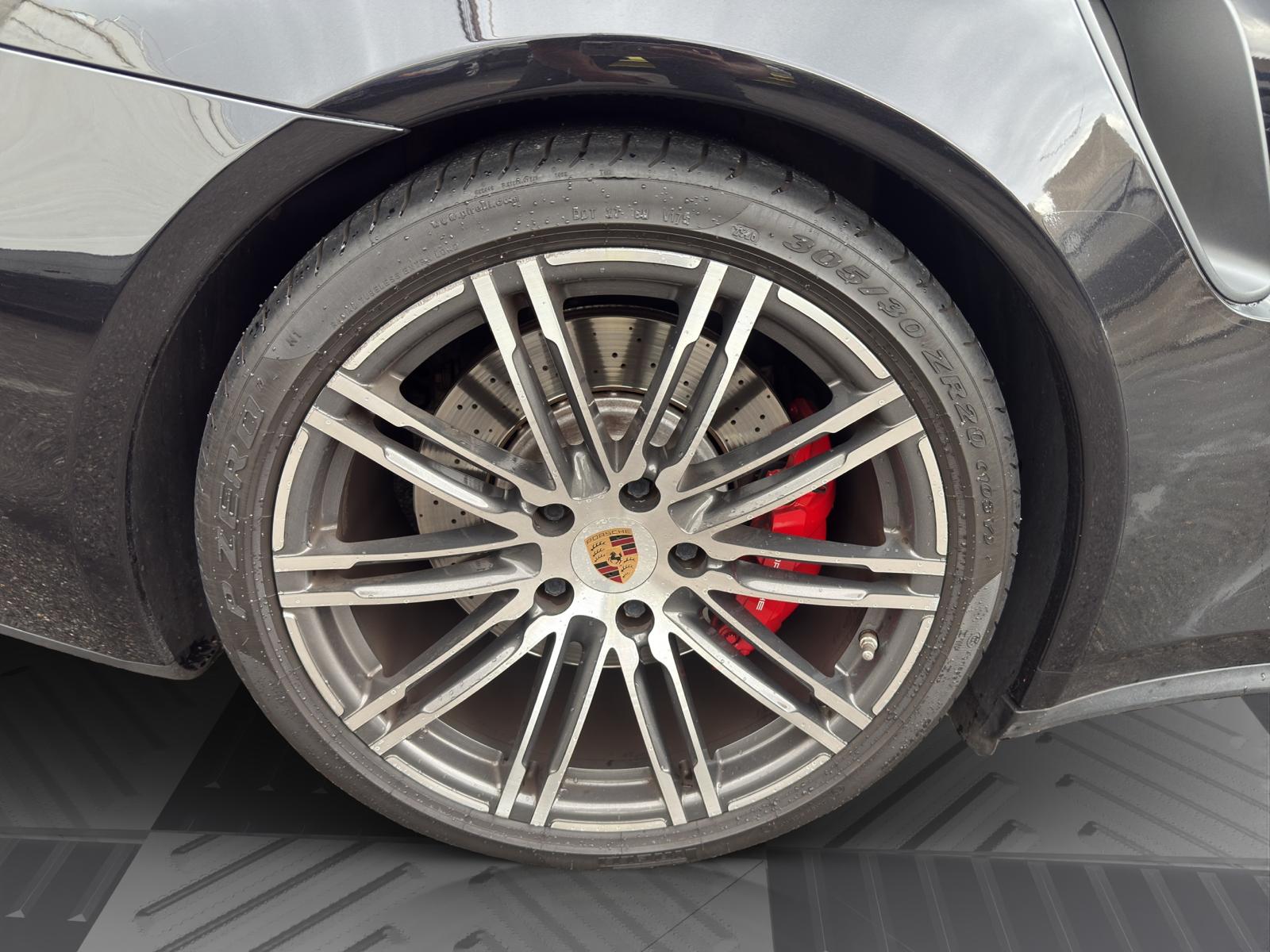 PORSCHE 911 Turbo Cabrio PDK-image-21