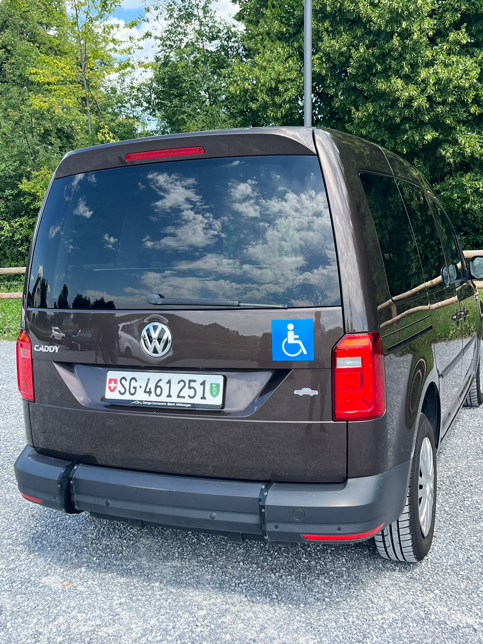 VW Caddy 2.0 TDI Comfortline DSG-image-10