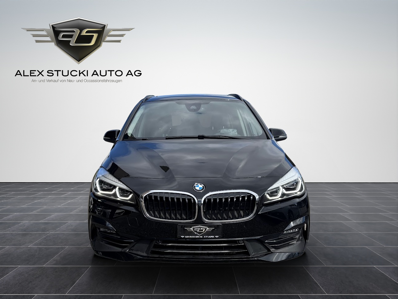 BMW 218d xDrive Gran Tourer Steptronic Sport Line-showroom-element-1