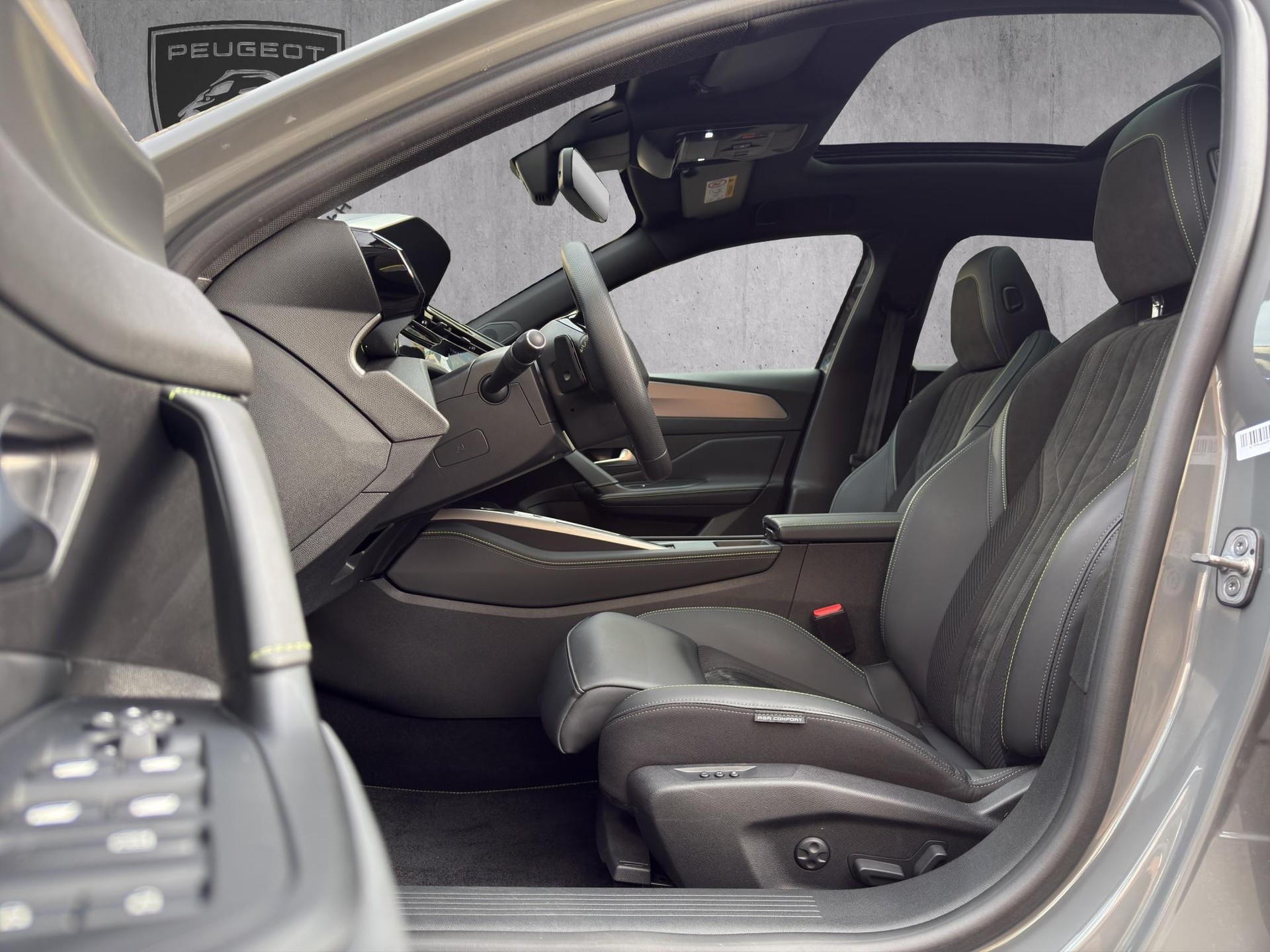 PEUGEOT 308 SW 1.6 PHEV 225 GT-image-8