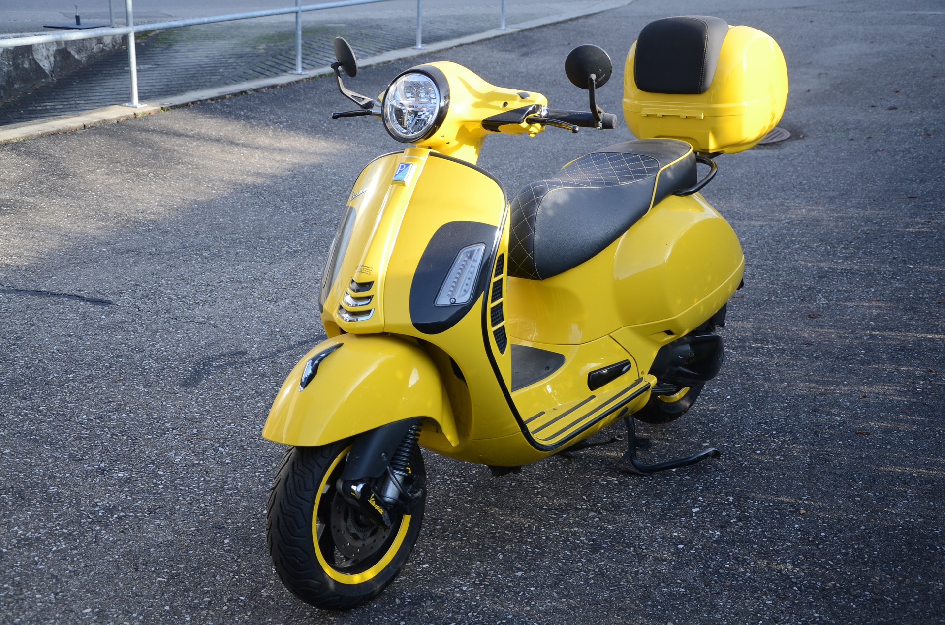 PIAGGIO Vespa GTS 300 HPE ABS/ASR-image-0
