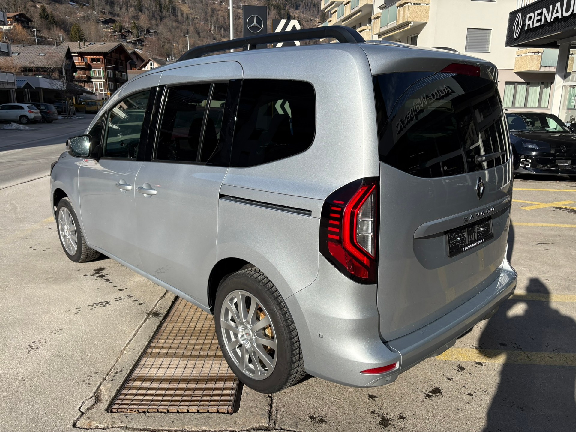 RENAULT Kangoo 1.3 TCe 130Tech. A-image-4