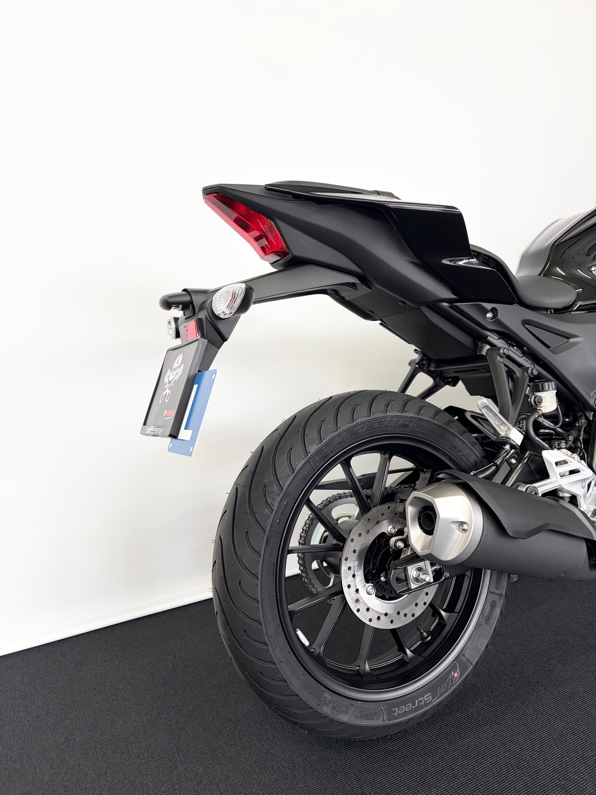 YAMAHA YZF-R 125 ABS-image-3