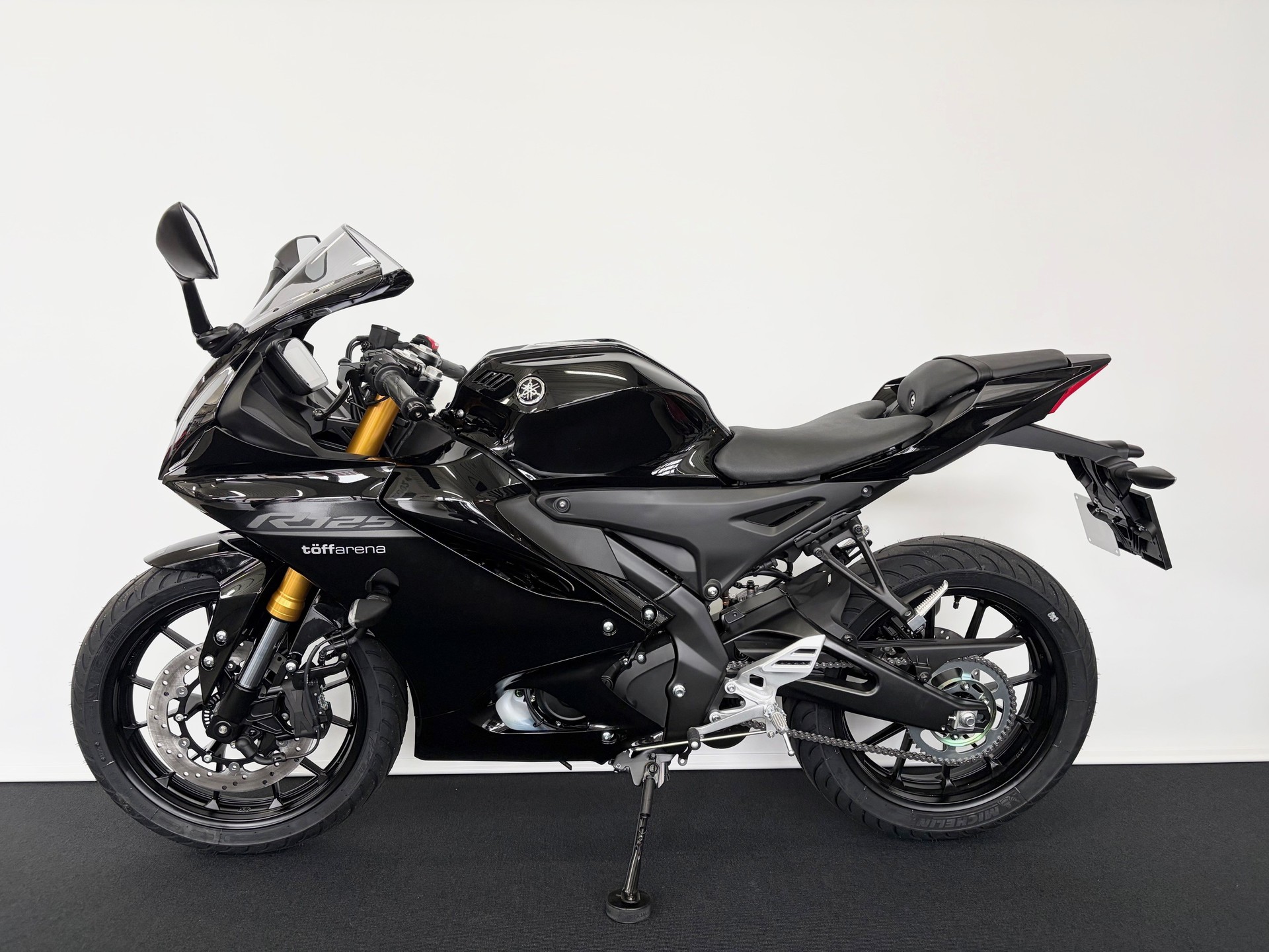 YAMAHA YZF-R 125 ABS-image-1