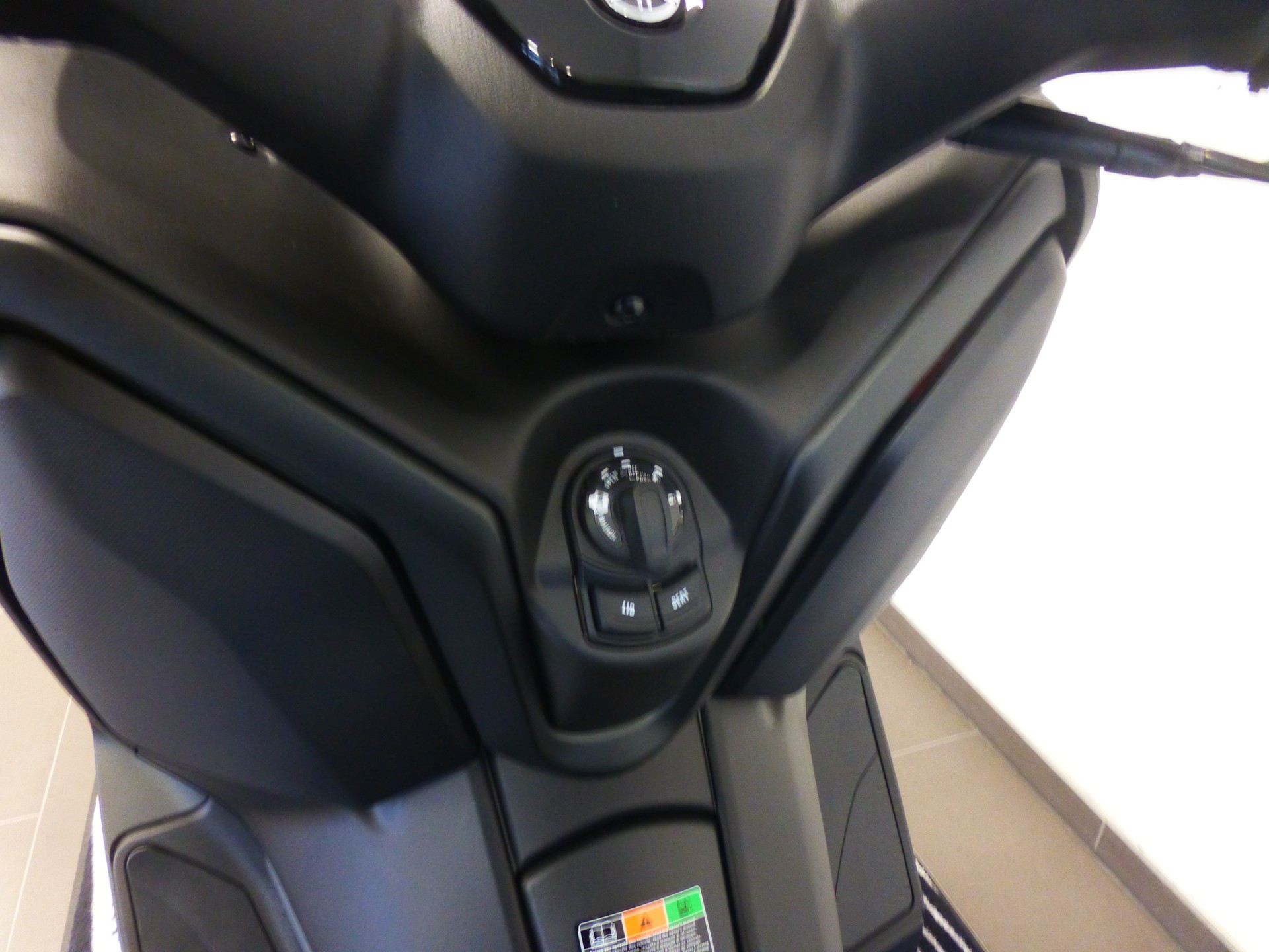 YAMAHA X-Max YP 125-image-7