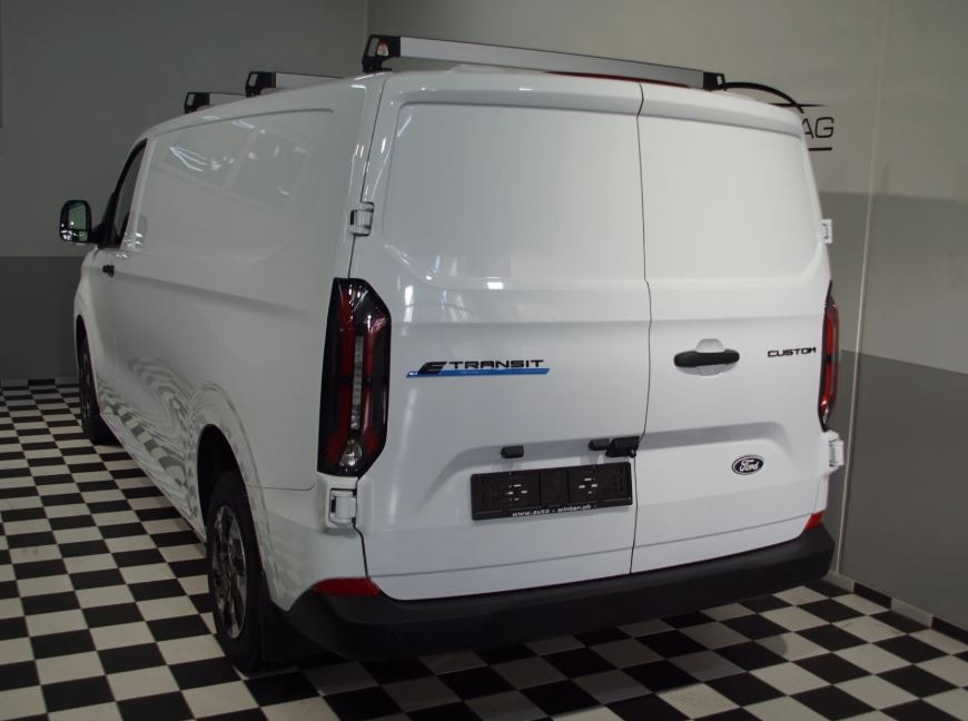 FORD Transit Custom Van 340 L2 H1 65kWh Trend-image-8