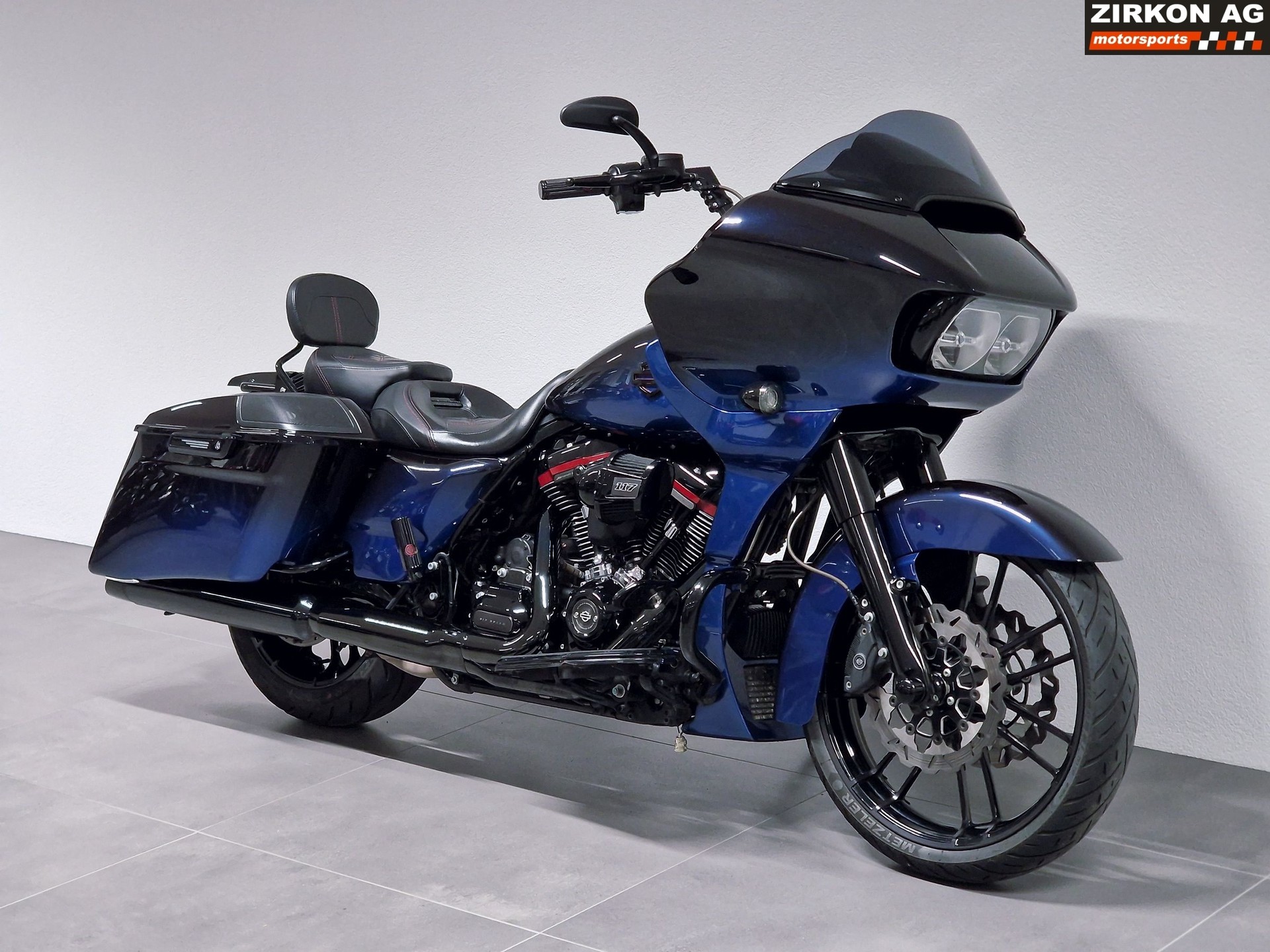 HARLEY-DAVIDSON FLTRXSE Road Glide Special 117 CVO Custom-image-2