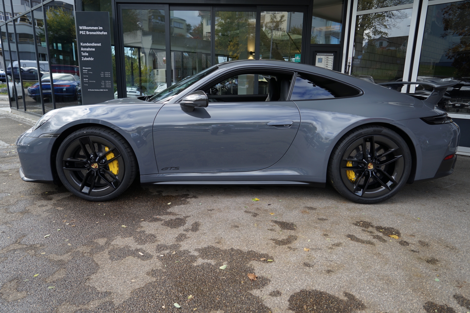 PORSCHE 911 Carrera GTS PDK-showroom-element-2