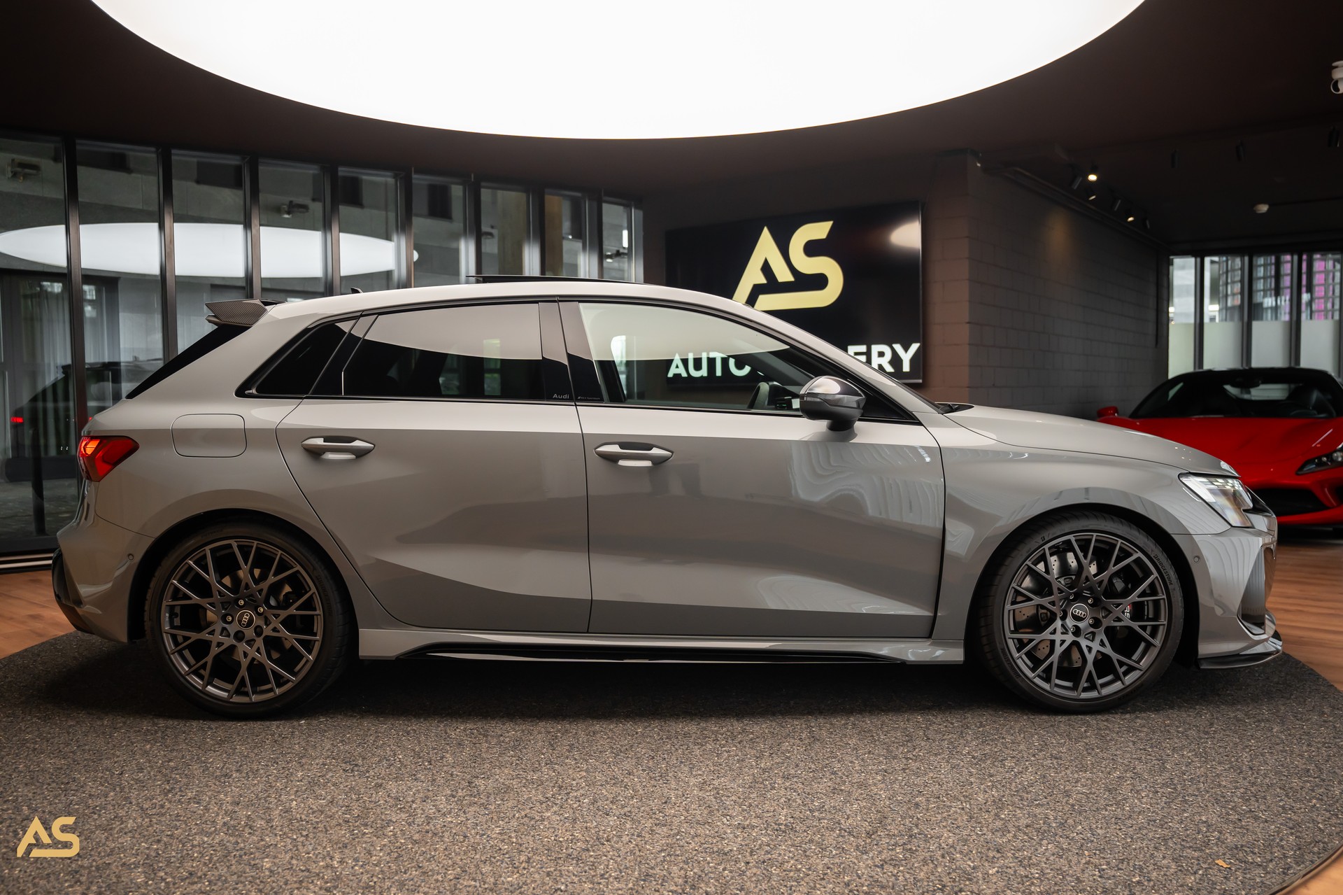 AUDI RS3 Sportback 2.5 TSI Facelift *NARDO* TRAUM | R8-SCHALENSITZE | PANORAMA | CARBON | 280 KMH-image-10