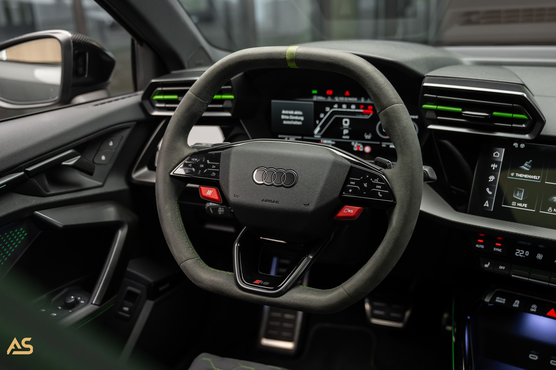 AUDI RS3 Sportback 2.5 TSI Facelift *NARDO* TRAUM | R8-SCHALENSITZE | PANORAMA | CARBON | 280 KMH-image-21