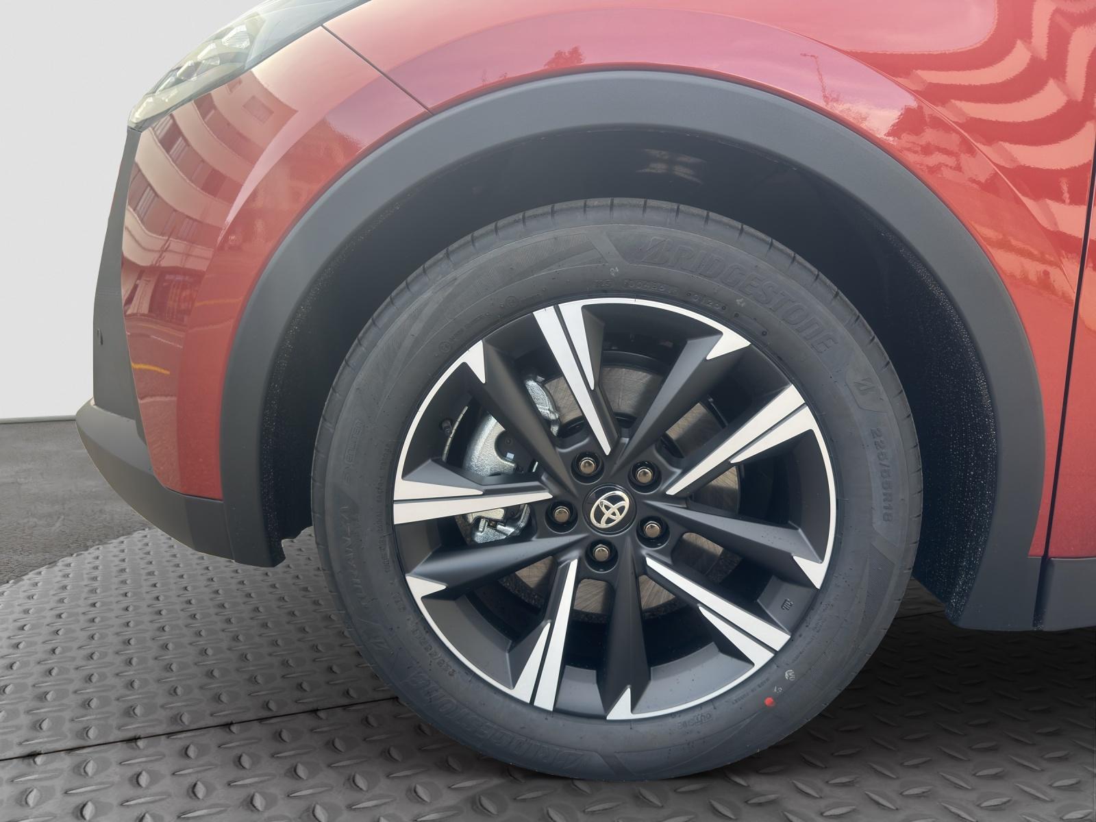TOYOTA C-HR 2.0 HEV Swiss Edition 4x4-image-8