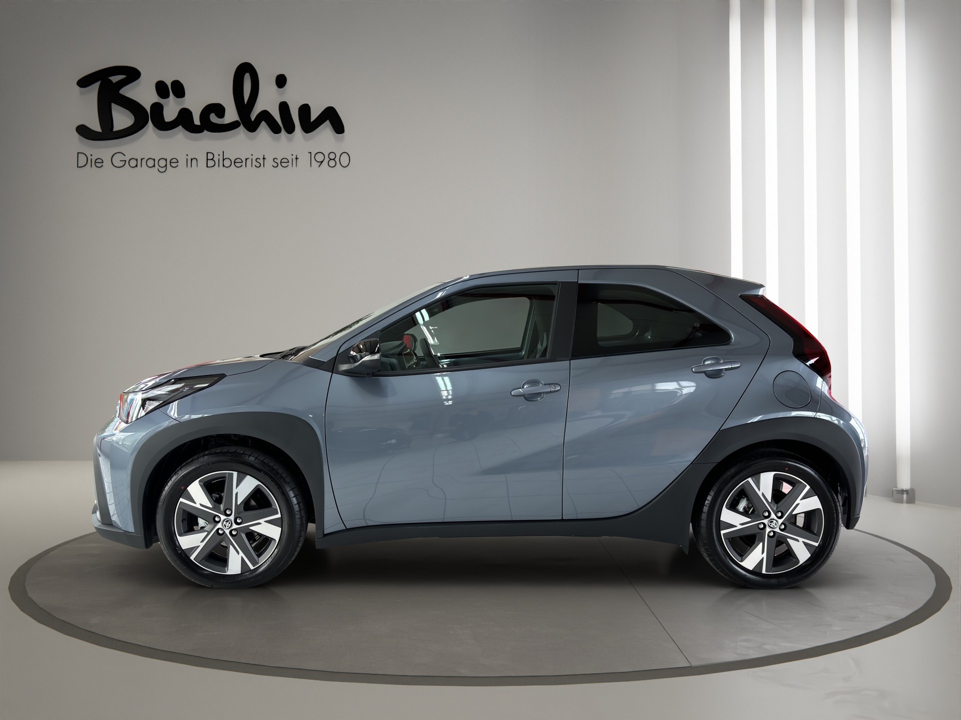 TOYOTA Aygo X 1.5 VVT-i HSD Trend e-CVT-showroom-element-3