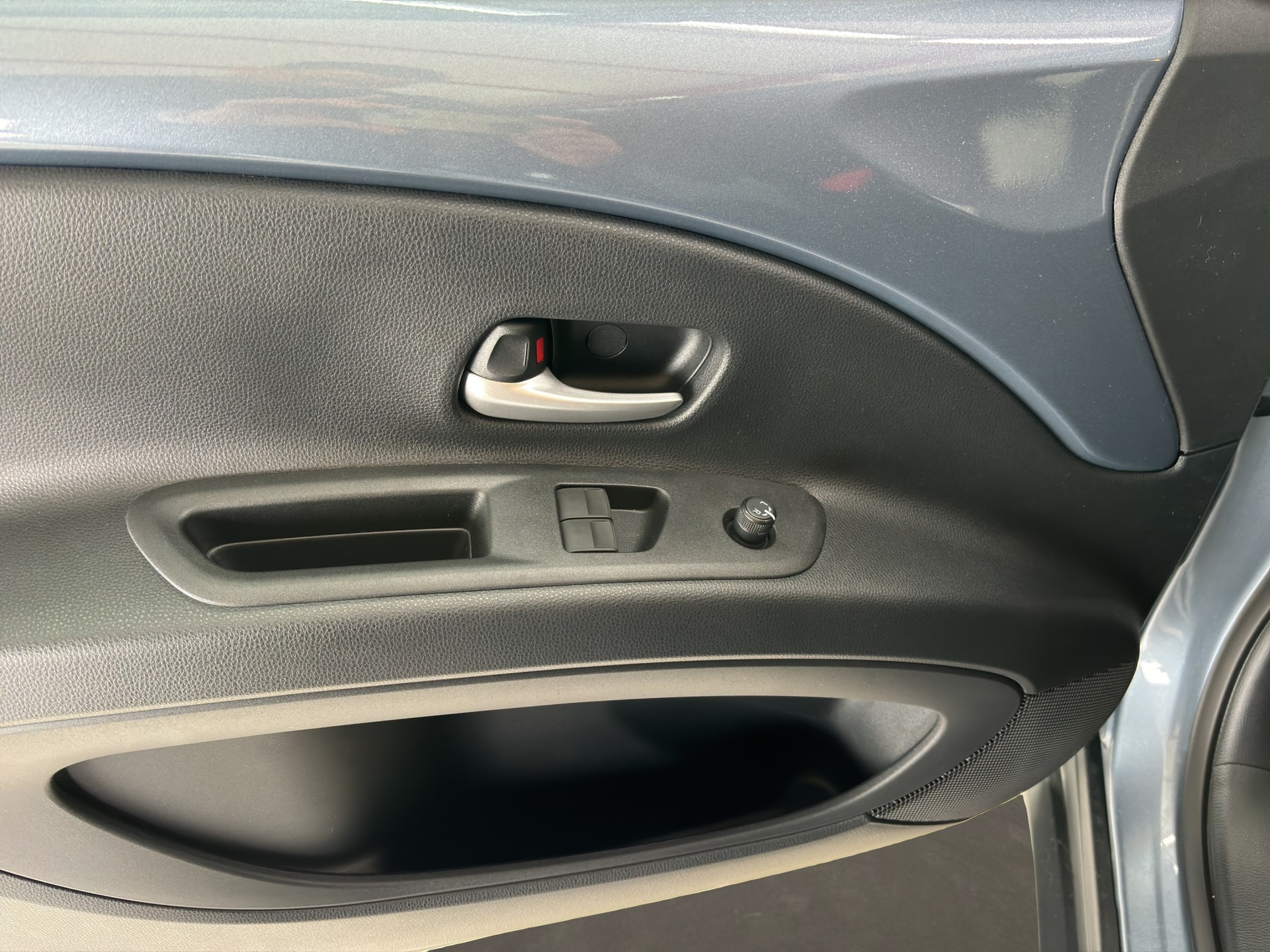 TOYOTA Aygo X 1.5 VVT-i HSD Trend e-CVT-image-12