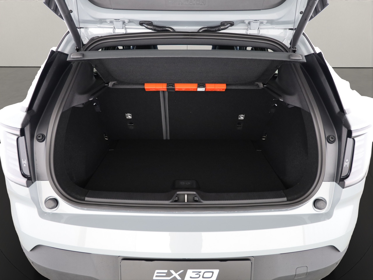 VOLVO EX30 E60 Twin Ultra Performance AWD-showroom-element-3