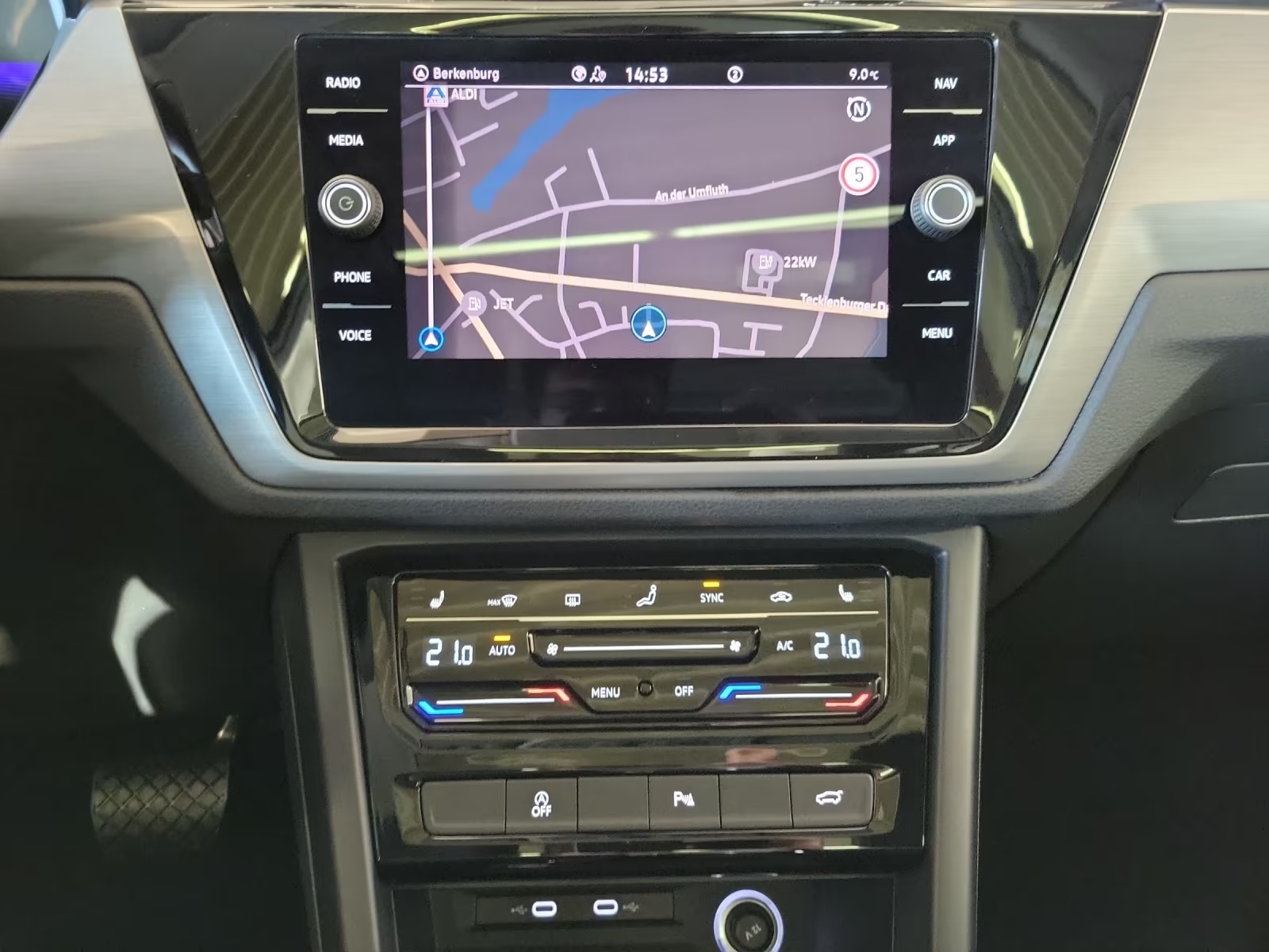 VW Touran 1.5 TSI EVO Comfortline DSG-image-11