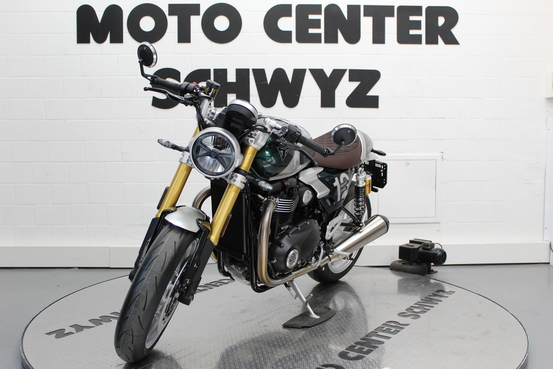TRIUMPH Speed Twin 1200 Cafe Racer-image-2