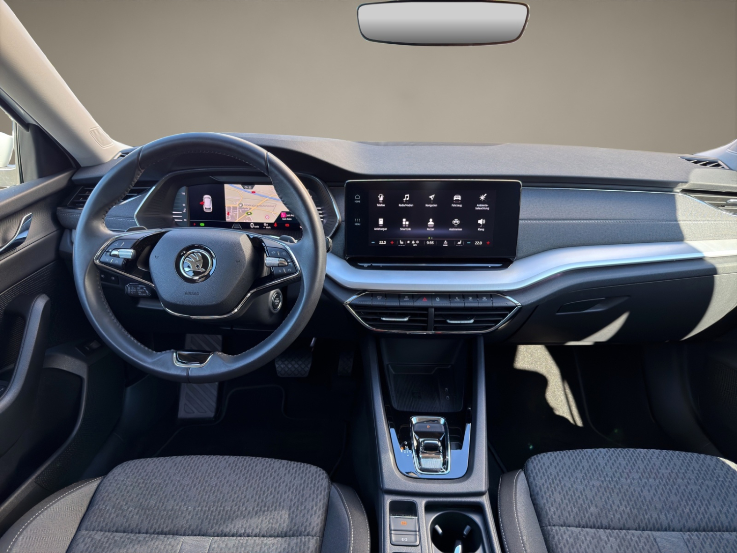 SKODA Octavia Combi 1.5 TSI Style DSG-image-11