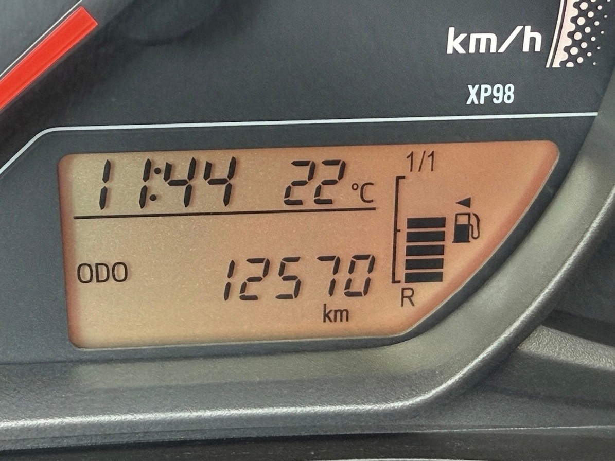 TOYOTA Yaris 1.0 Terra *Spezialpreis NUR für MAI!*-image-21