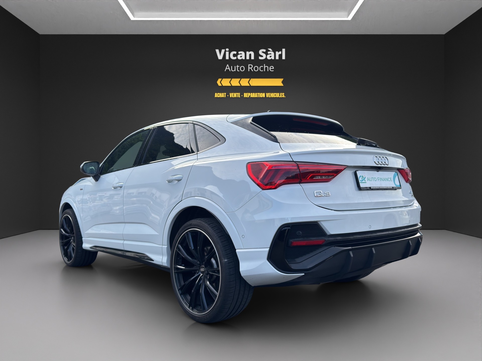 AUDI Q3 Sportback 40 TDI S line Attraction quattro S-tronic-image-5